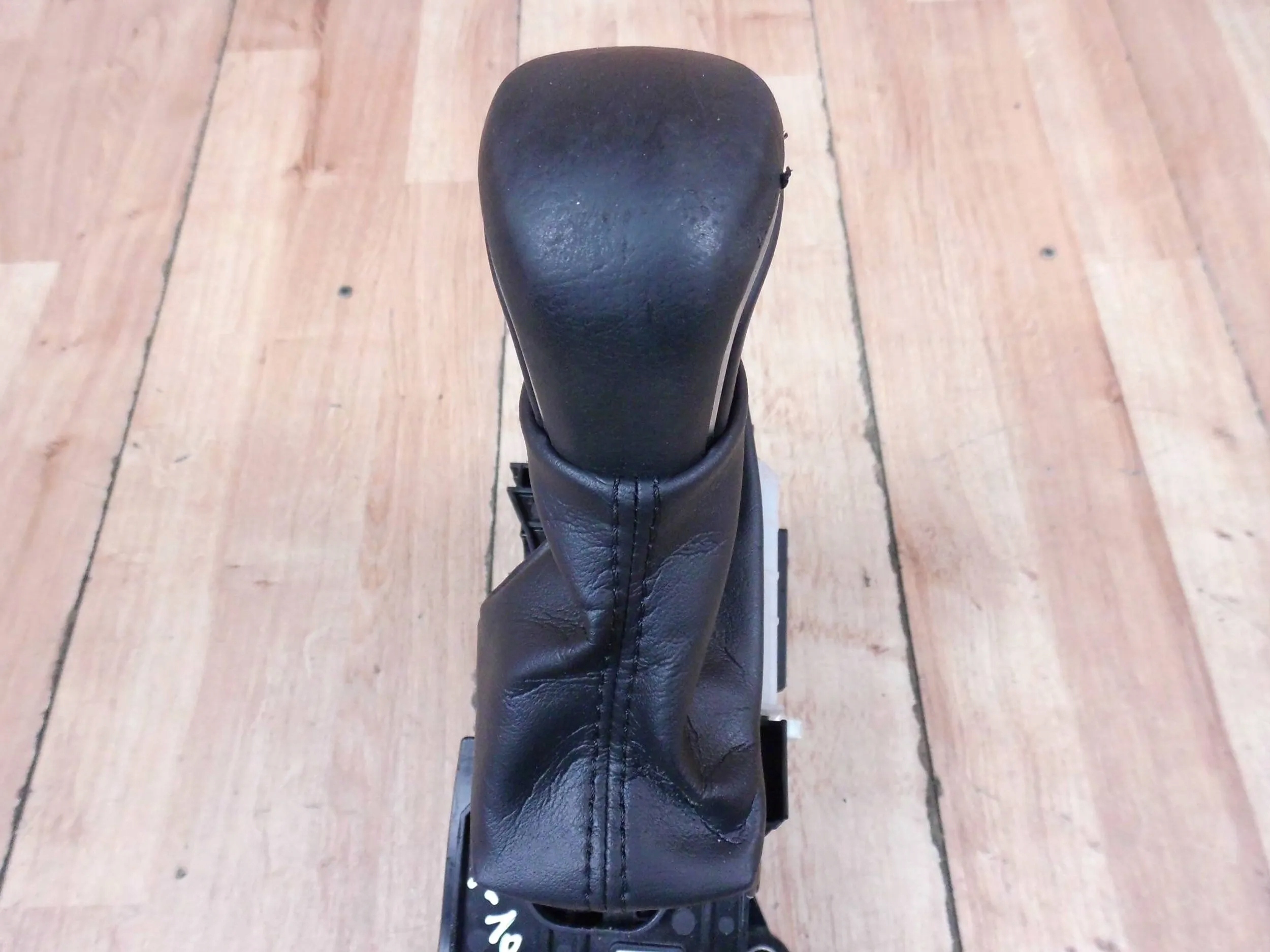 Toyota Corolla E21 trim gear lever changes of the gear