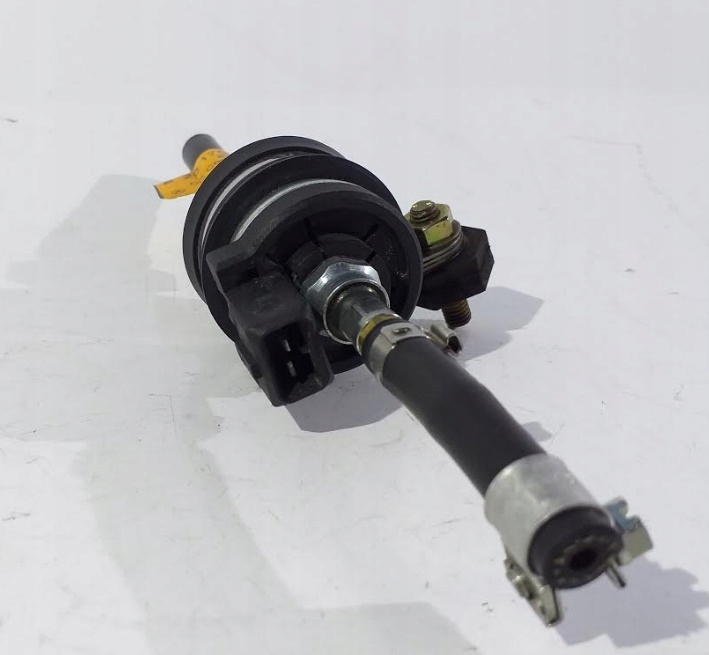 001 835 - НАСОС WEBASTO MERCEDES