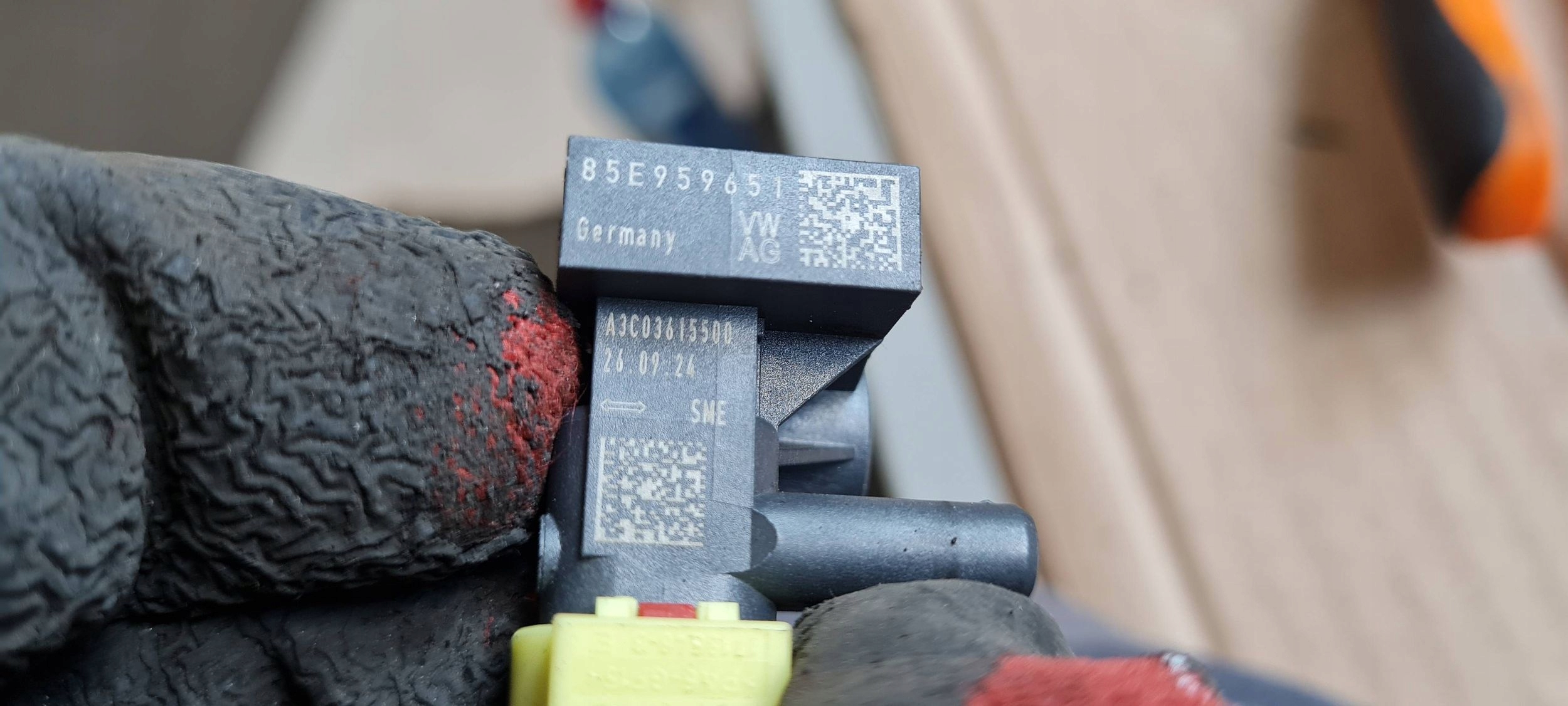 S3 8Y A3 LIFT Crashsensor Drucksensor UDERZENIOWY Connector Contact 85E959651