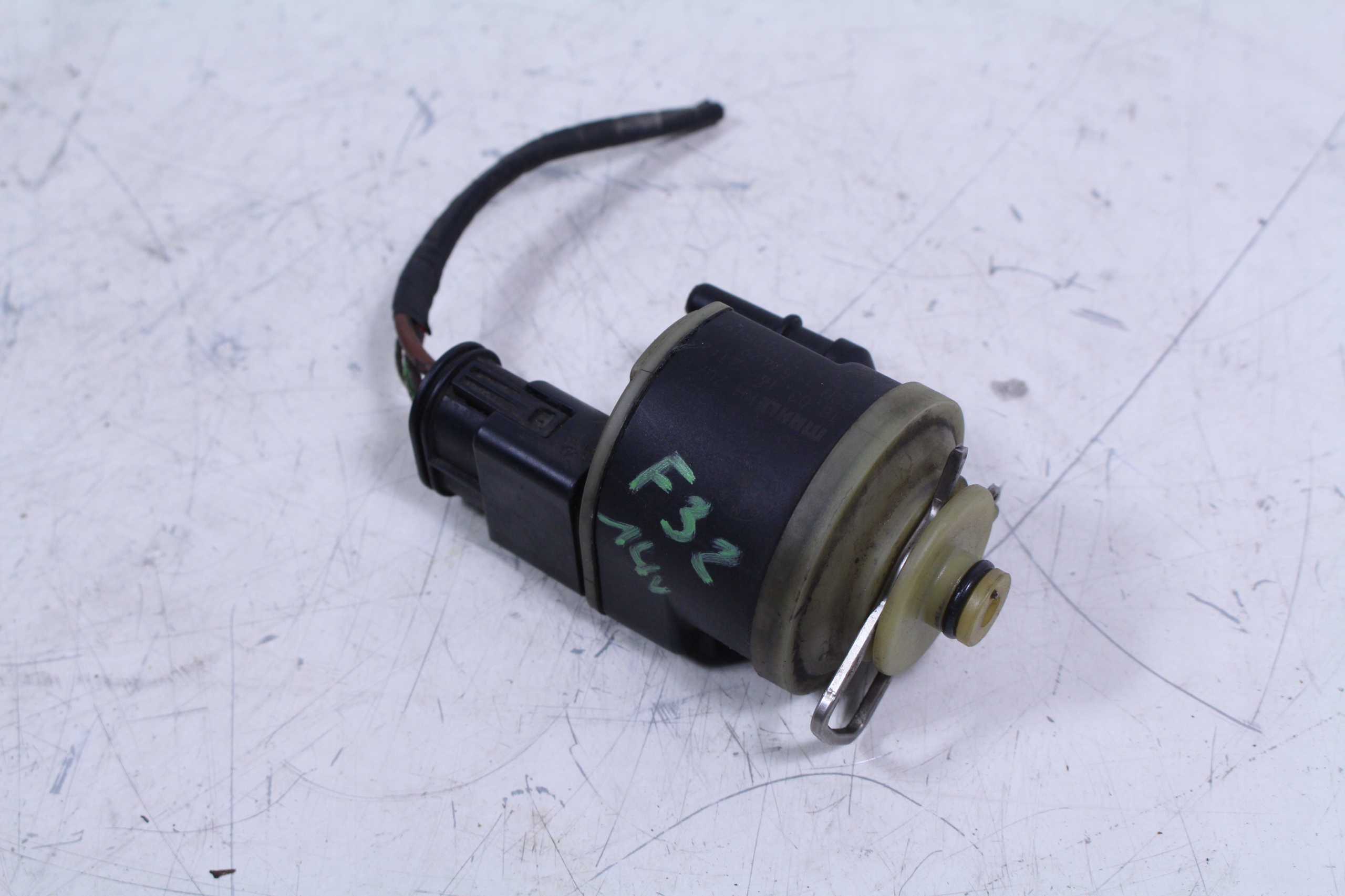 BMW F32 podgrzewacz paliwa filtr 2.0 D N47C 8572521