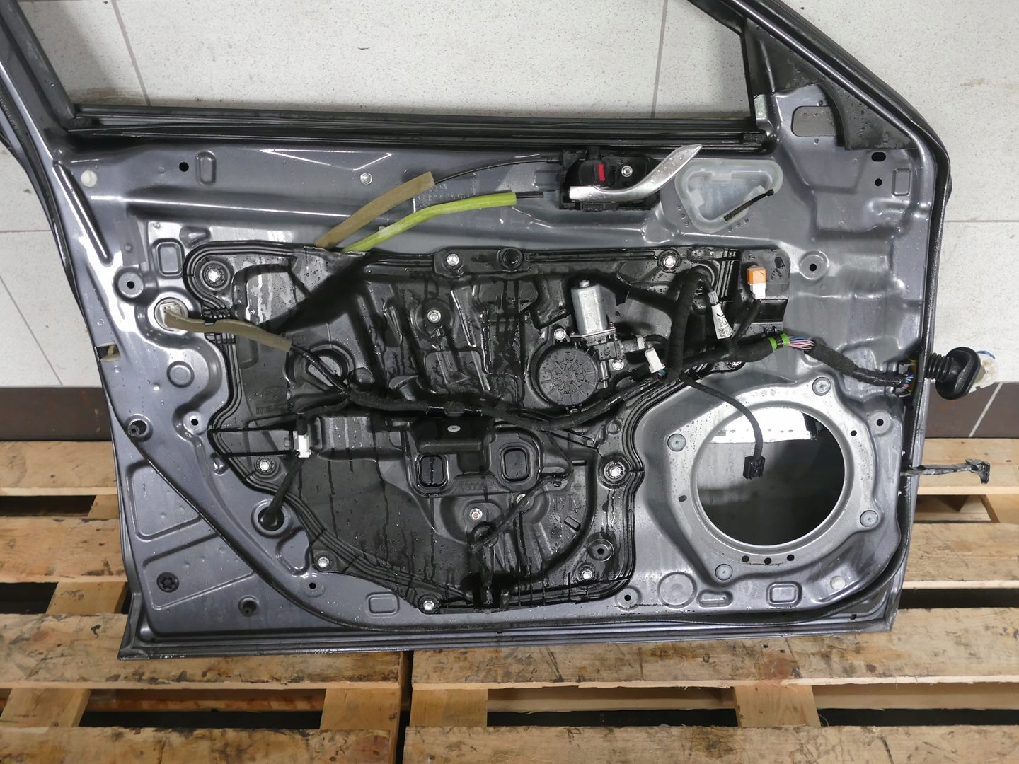 MAZDA 6 III GJ door left front left front 42A