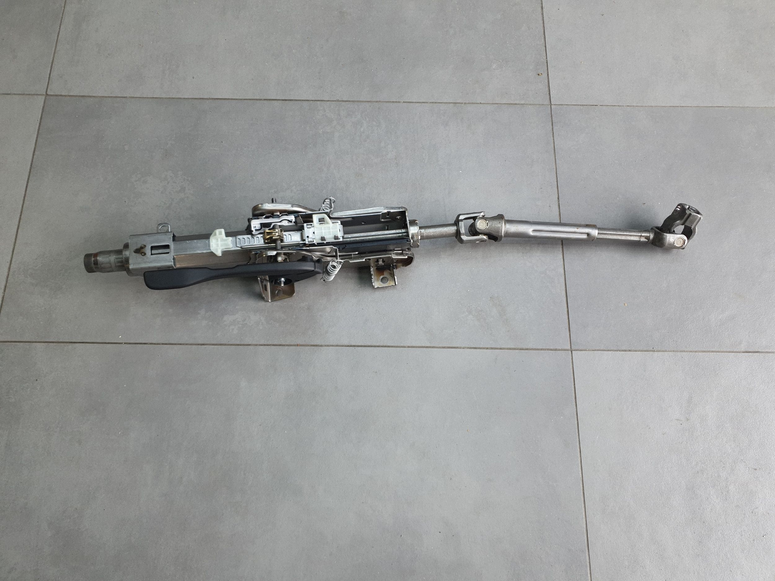 Audi A3 8Y steering wheel rod 5WB419502F
