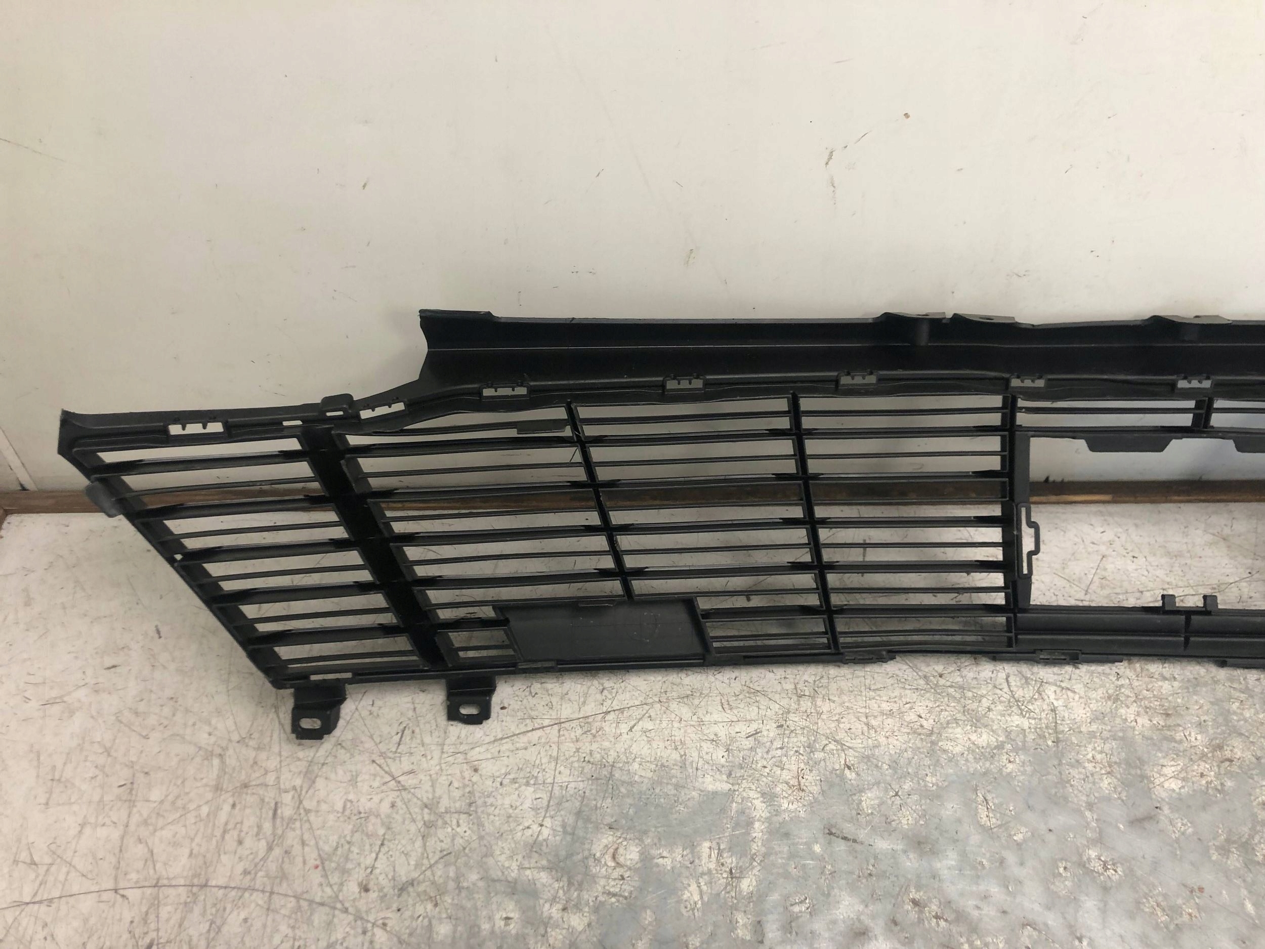 Lüftungsgitter mitte der Stoßstange CITROEN DS7 CROSSBACK 9820329177