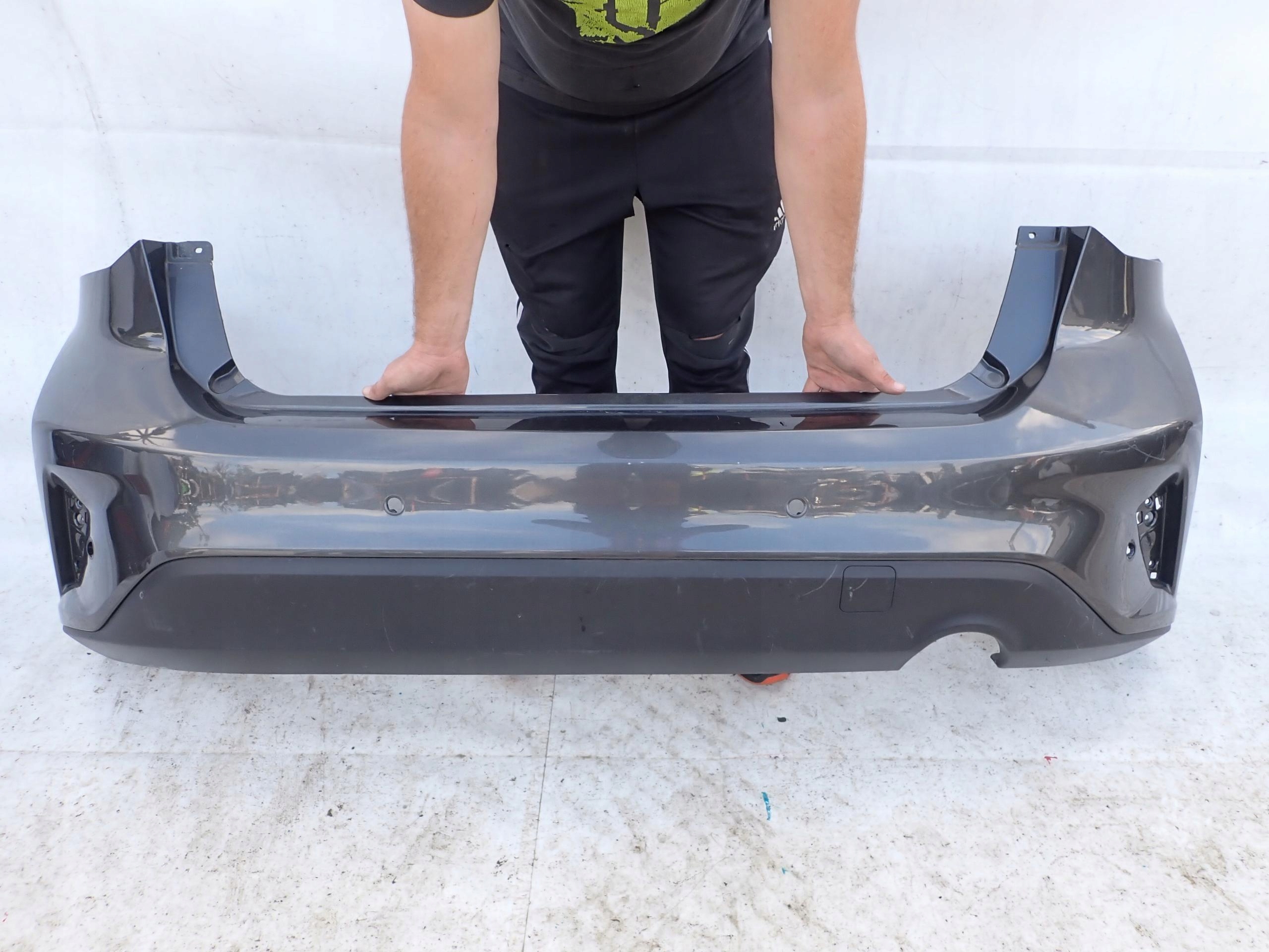 FORD FOCUS IV HB 18- bumper rear part rear 4PDC