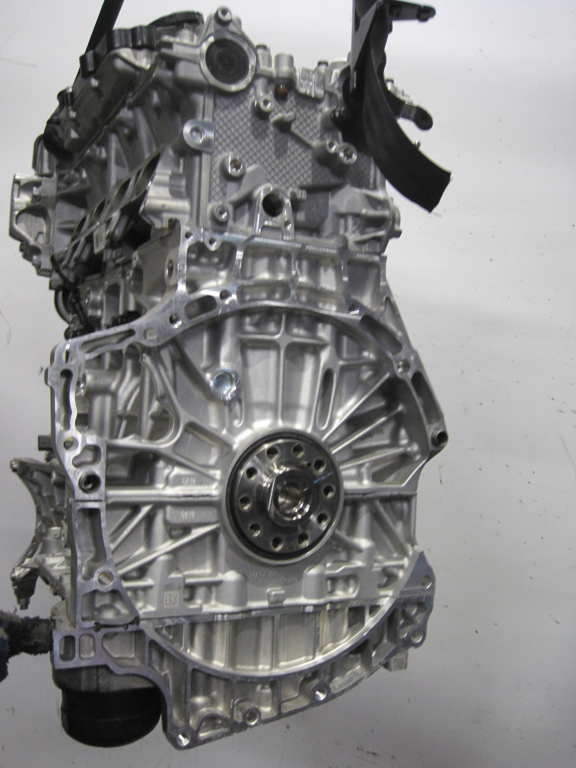 engine MOTOR pillar VOLVO V60 2.0i MILD HYBRID 24r B420T5