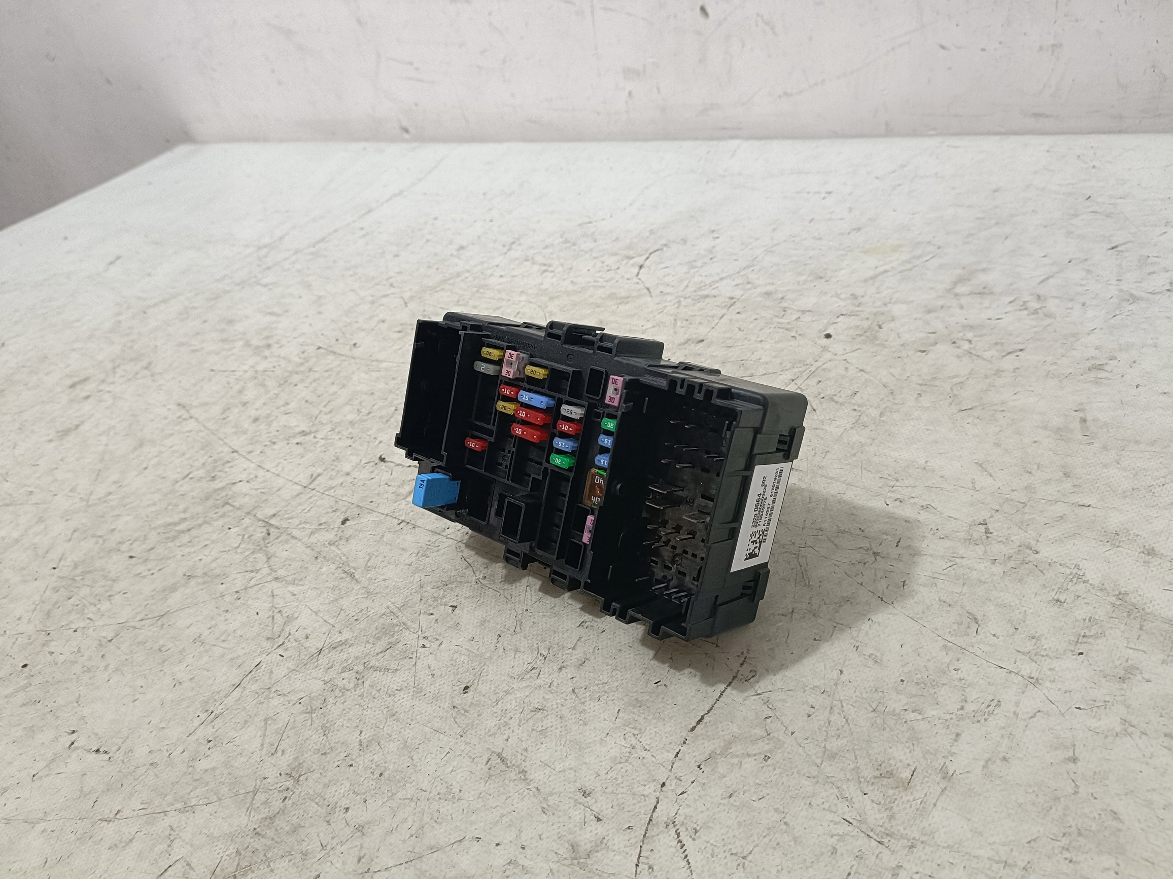 CADILLAC ESCALADE IV 2015 - 6.2 V8 Module fusibles 23200664