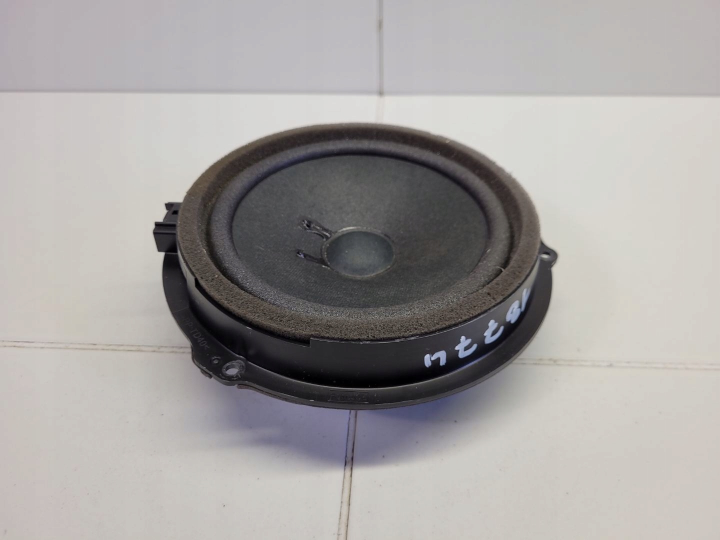 speaker Ford Kuga 2 2016 AA6T-18808-AA
