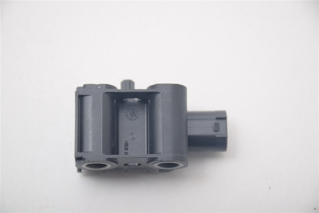 BMW X5 E70 CZUJNIK SENSOR ZDERZENIOWY AIRBAG Typ samochodu Samochody osobowe