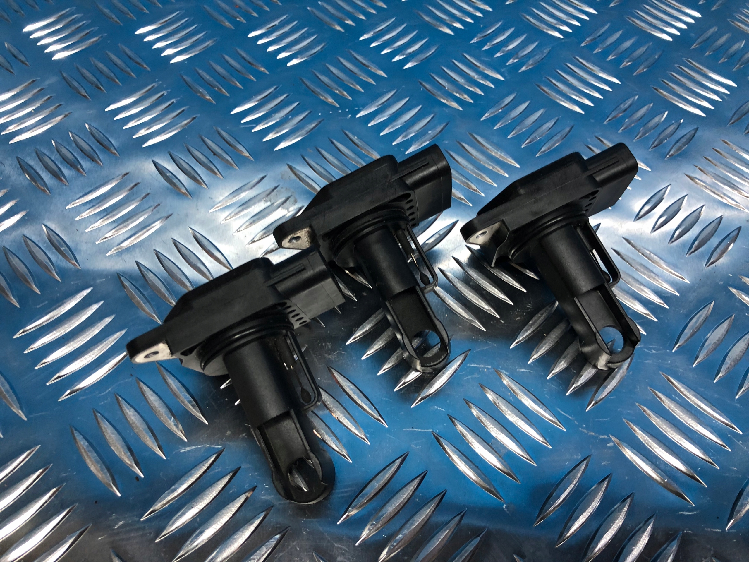 TOYOTA PRZEPŁYWOMIERZ AVENSIS T25 AURIS