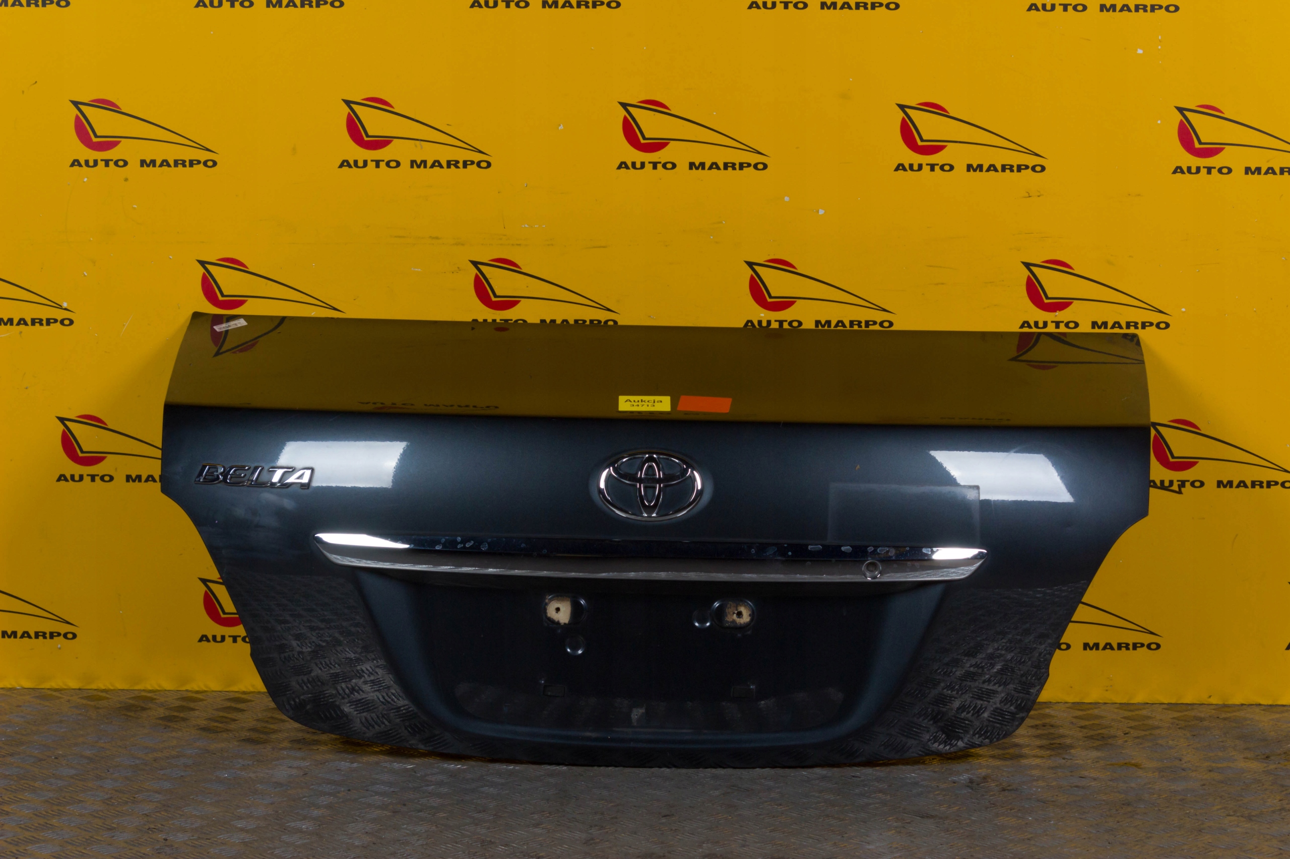 TOYOTA YARIS SEDAN II 2006- KLAPA BAGAŻNIKA TYŁ Producent części Toyota OE