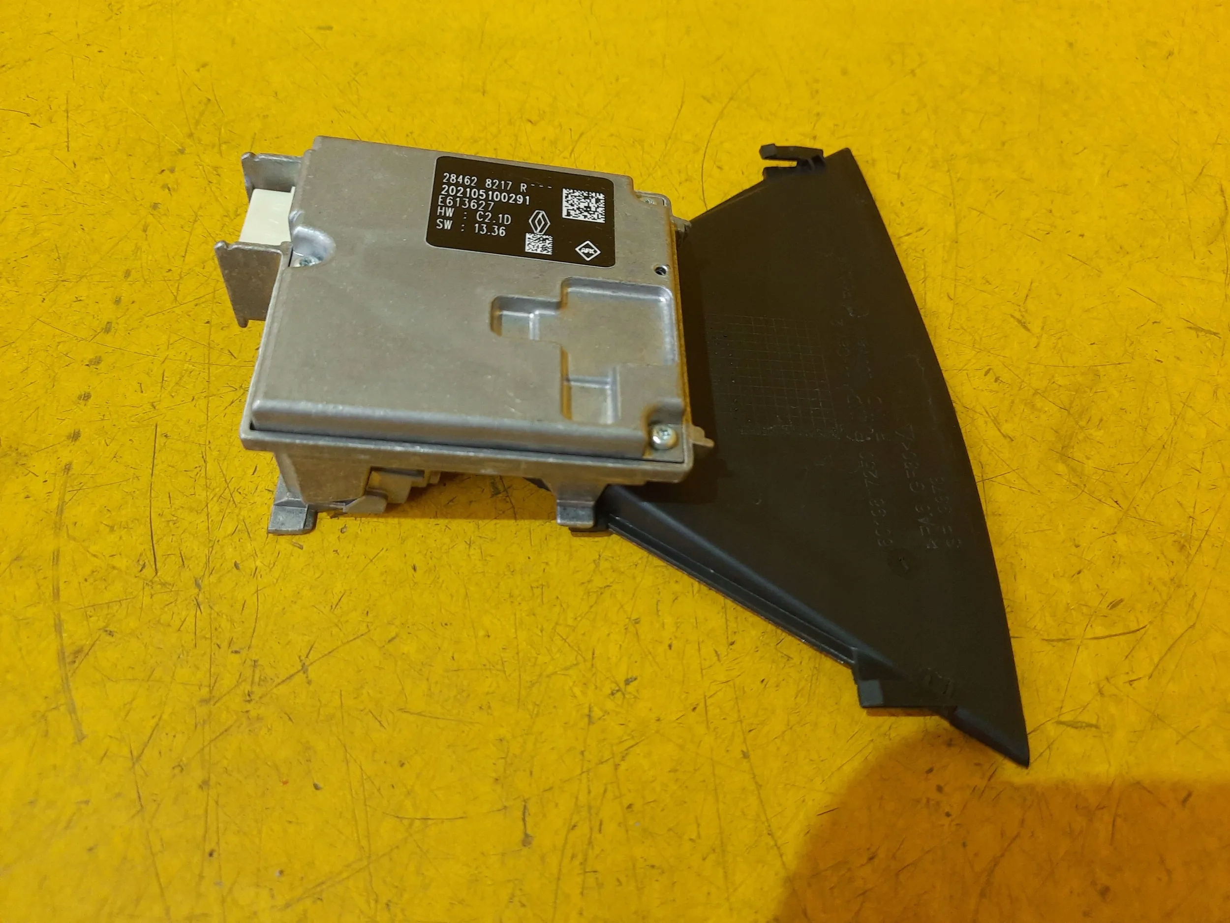 Renault Zoe II KAMERA RADAR PRZÓD 284628217R