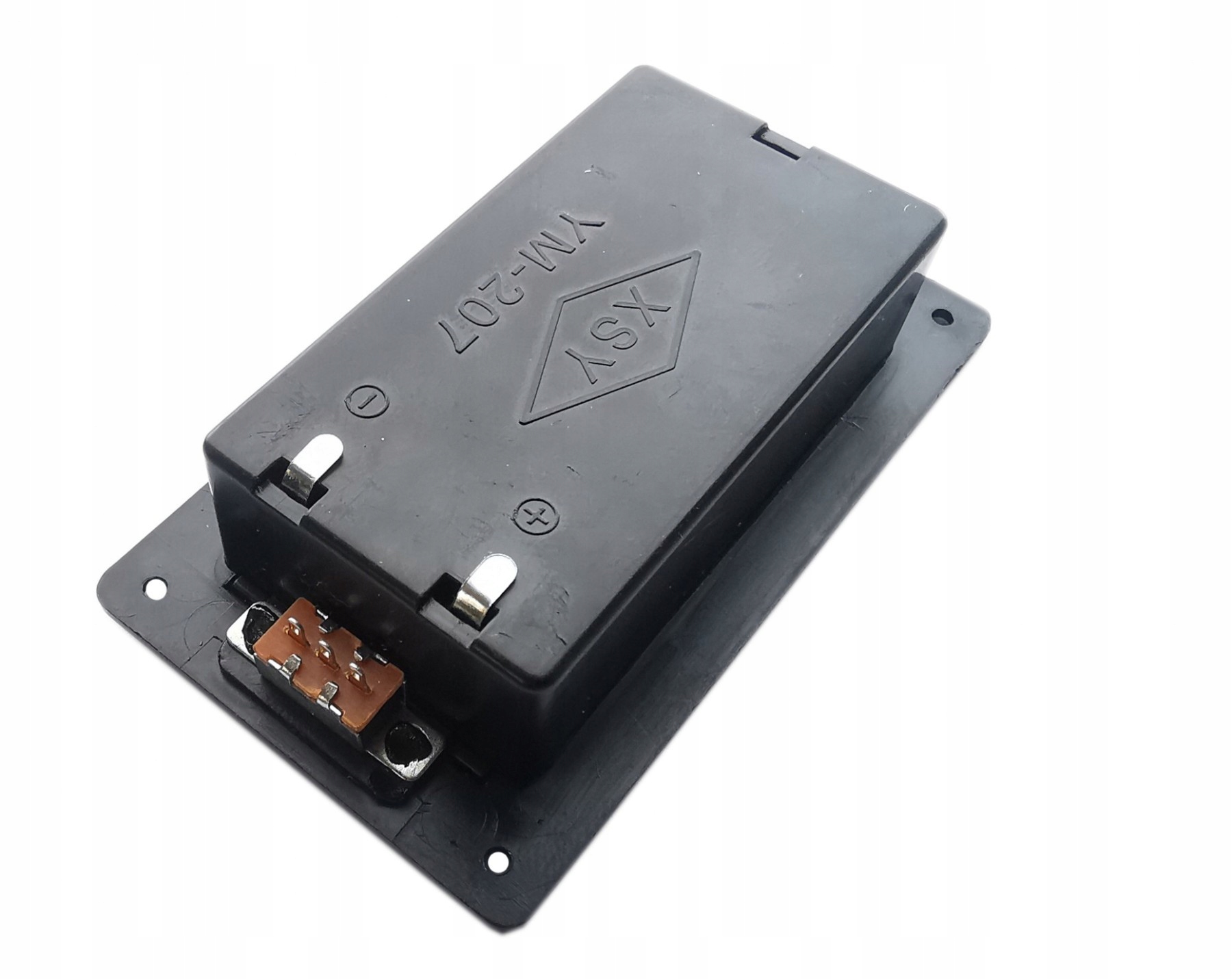 KOSZYK NA BATERIE 4XAA DO OBUDOWY Z WYŁĄCZNIKIEM Model 4XAA