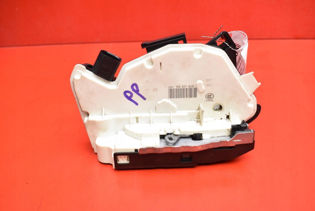 lock door right front front EU 5N1837016E VW TIGUAN 1 and LIFT 11-17