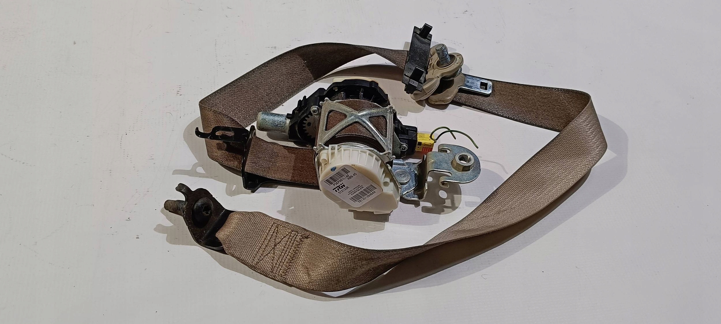 tension belt safety left driver´s Dodge Ram 2013-2018