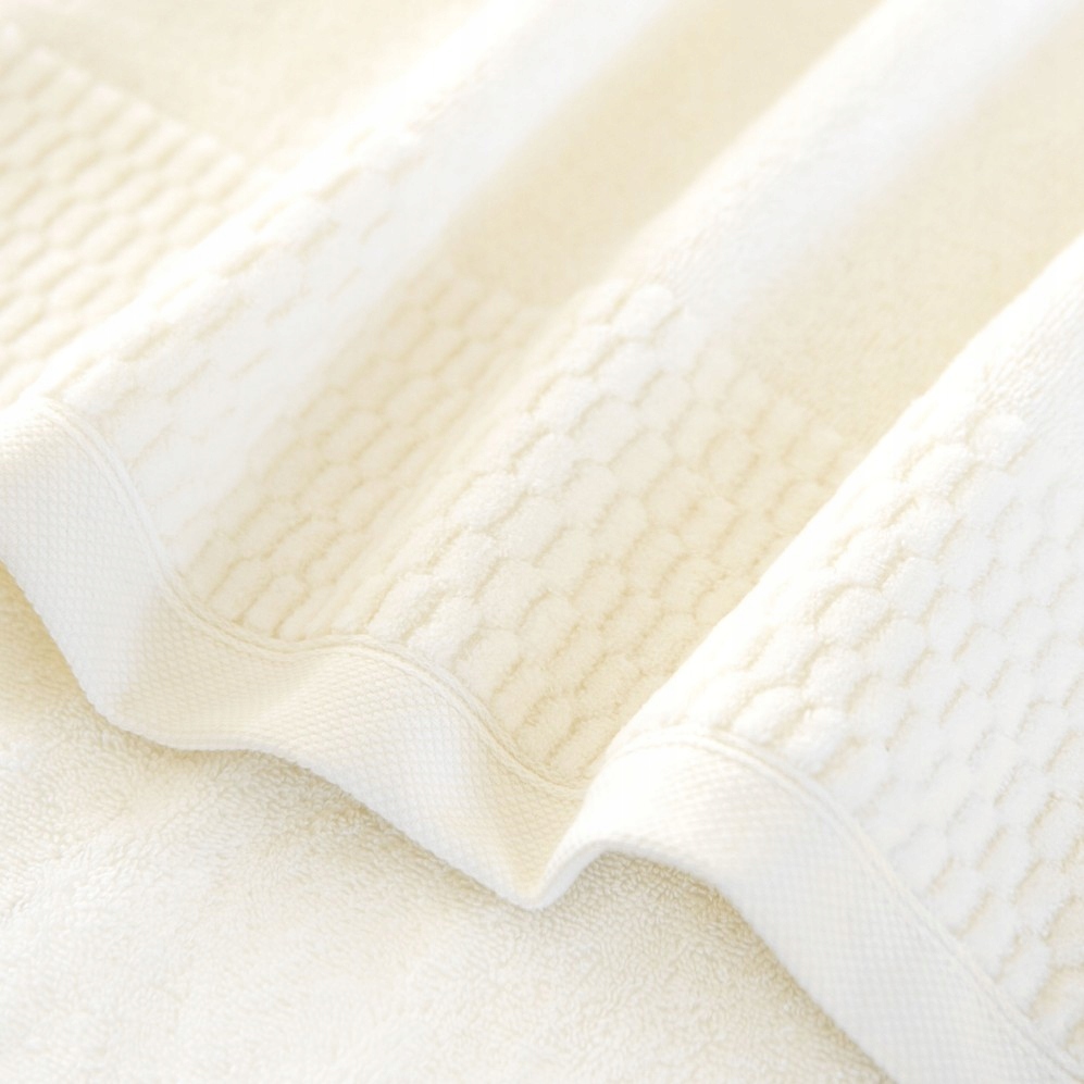 ZWOLTEX Antybakteryjny Ręcznik GRANO Ecru 70x140 Kolor kremowy