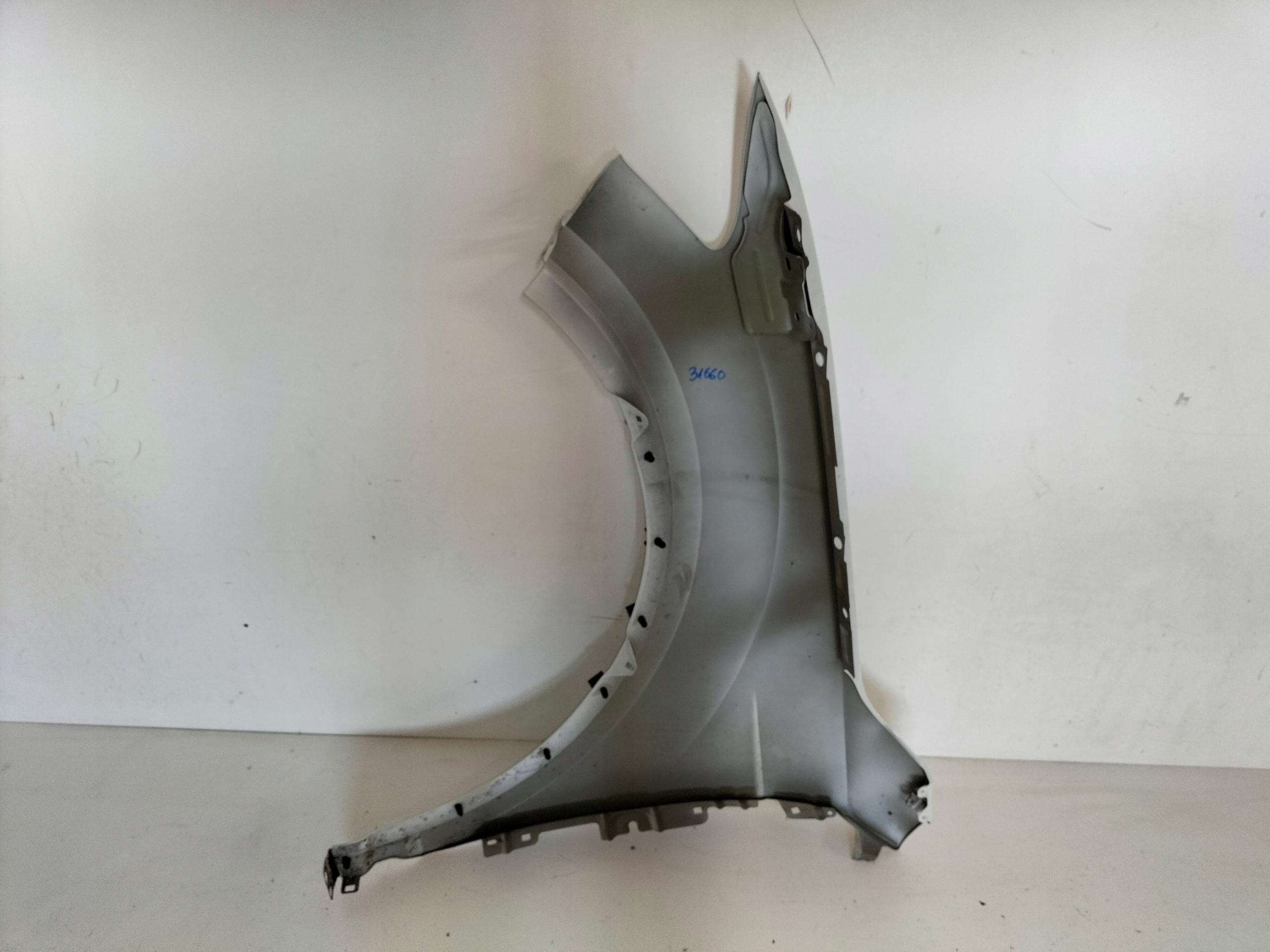 fender front front right VW T-ROC TROC 17