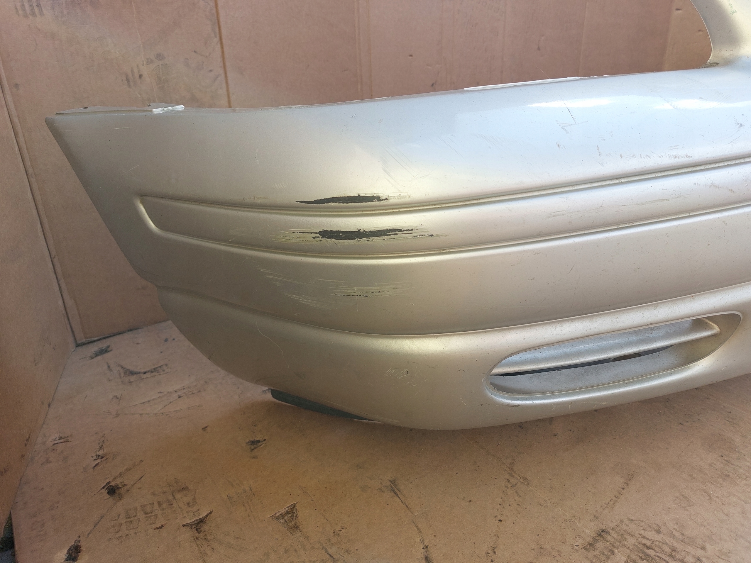 nárazník předek přední DODGE STRATUS a
