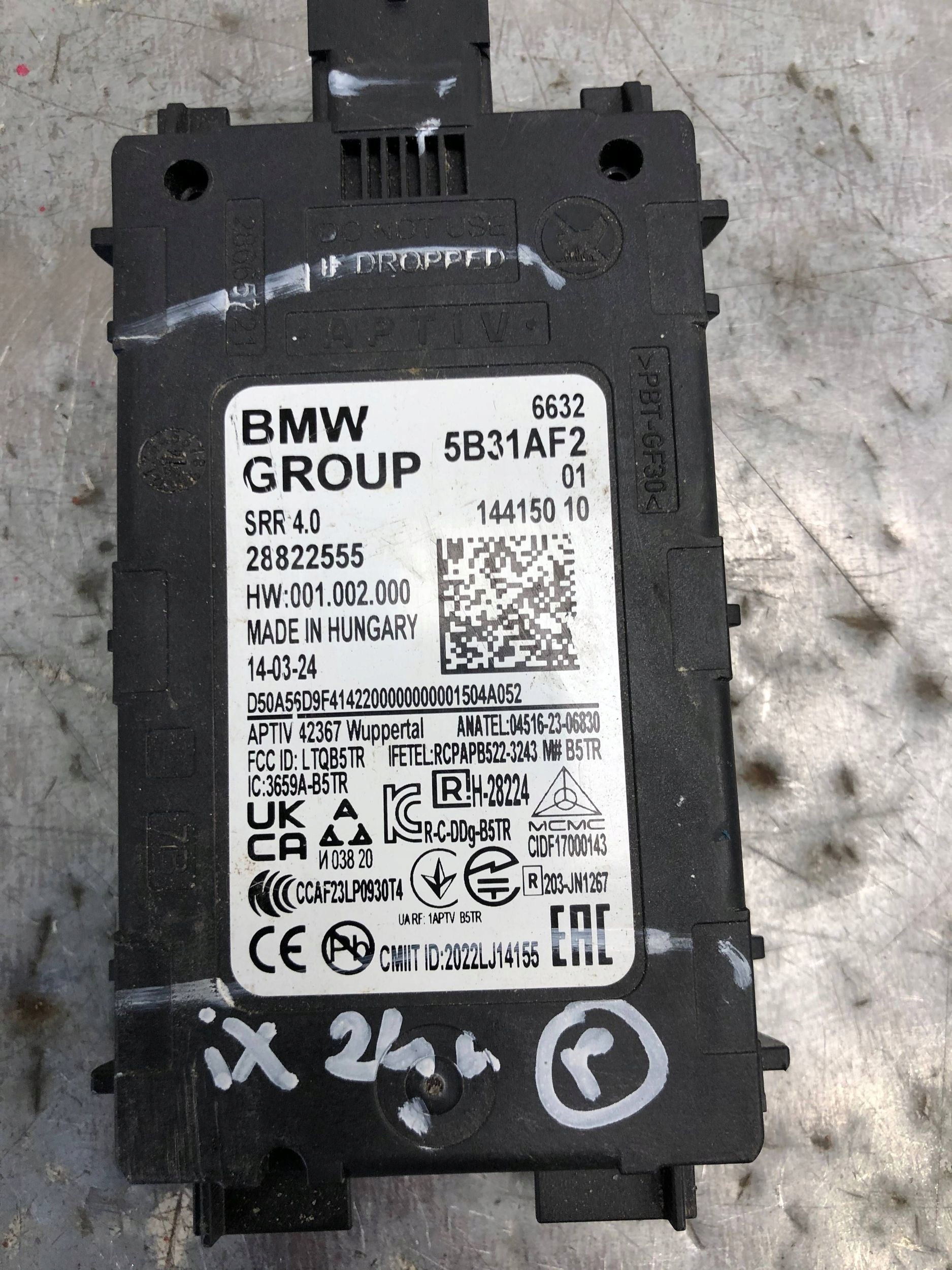 module RADAR ASYSTENTA supports BMW IX 28822555