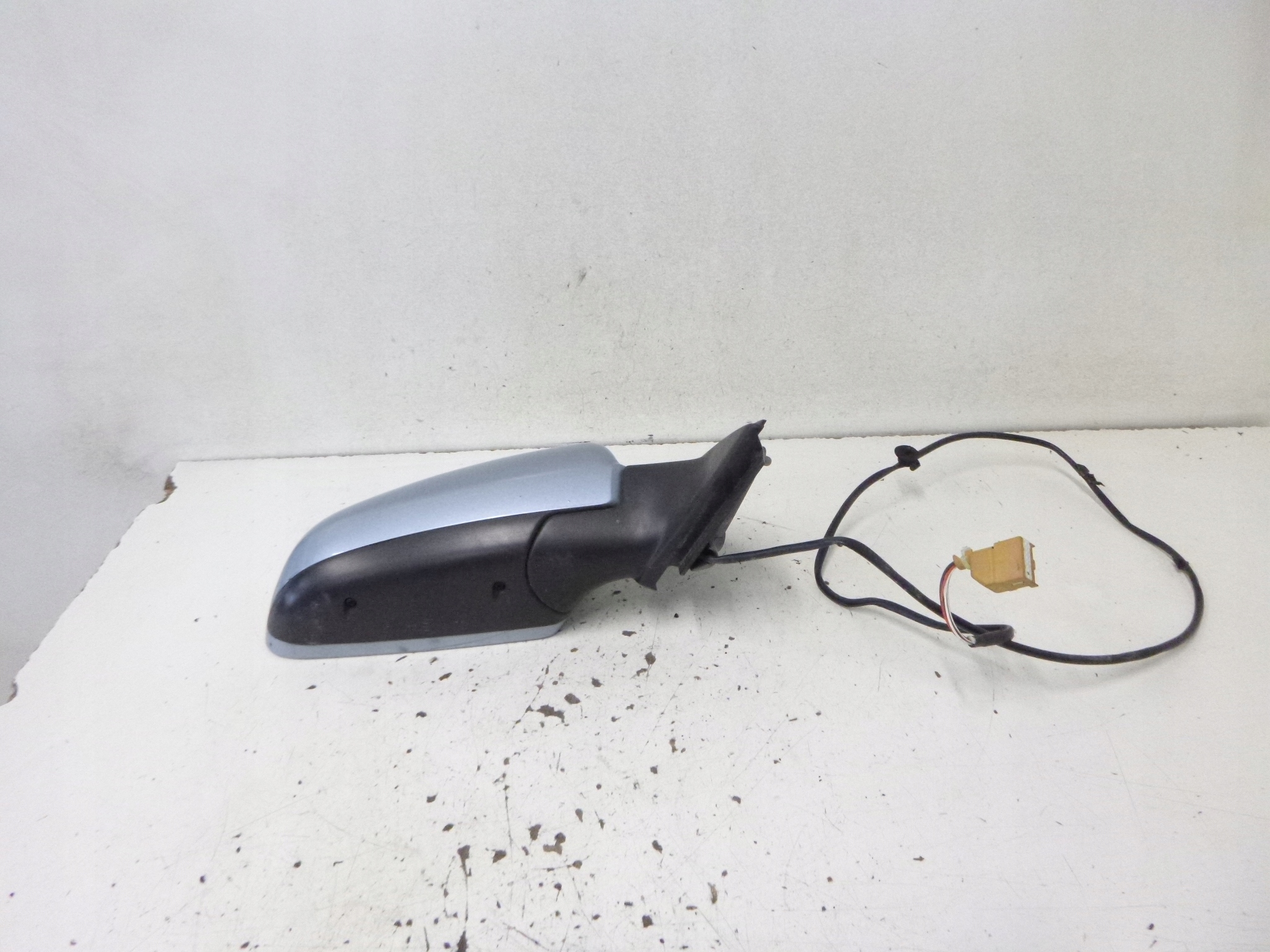 Spiegel rechts Audi A4 B7 2006r. 5pin LY5J