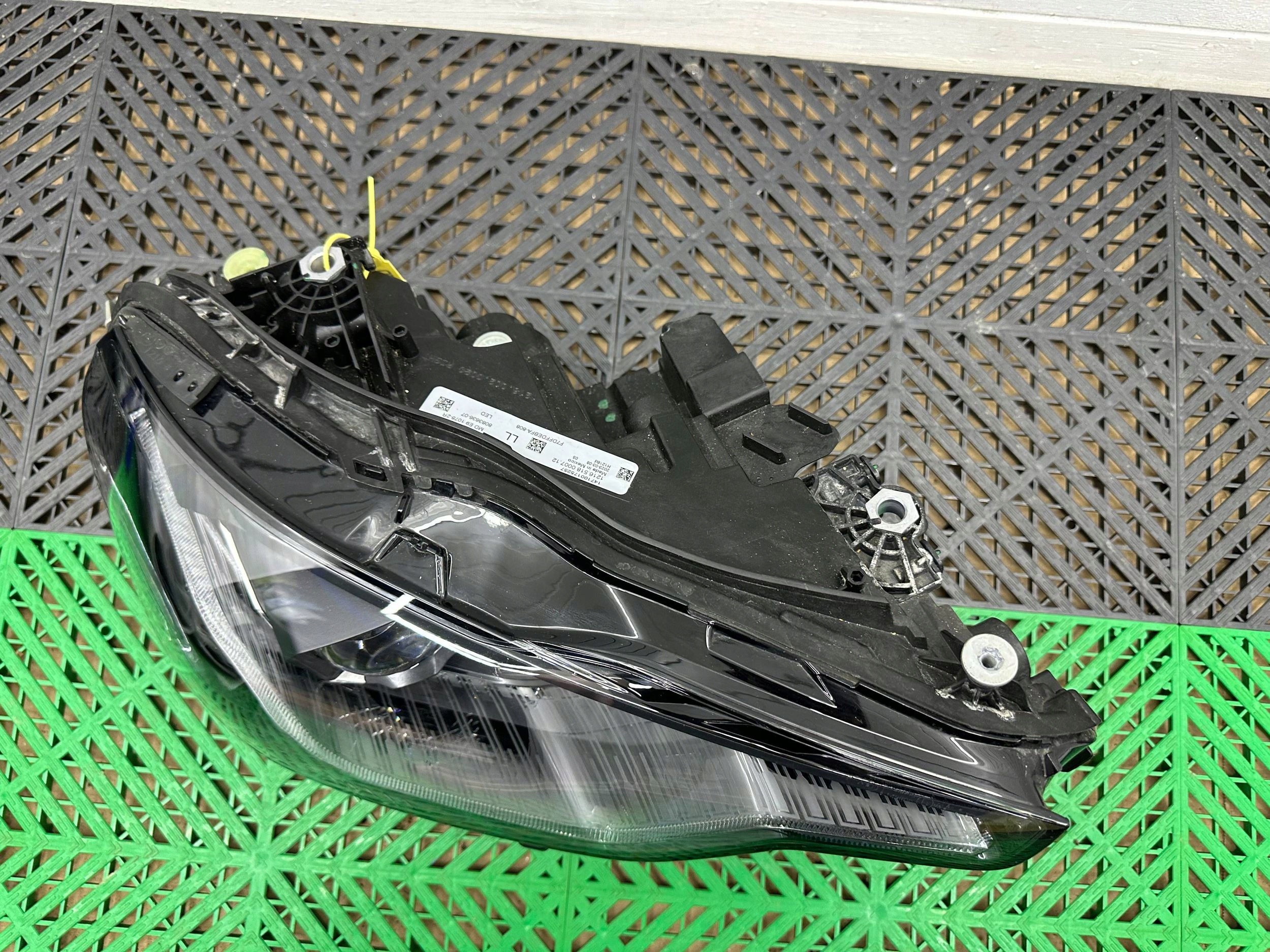 Reflektor Avant Bouche buse Droit BMW 2 G42 808363607