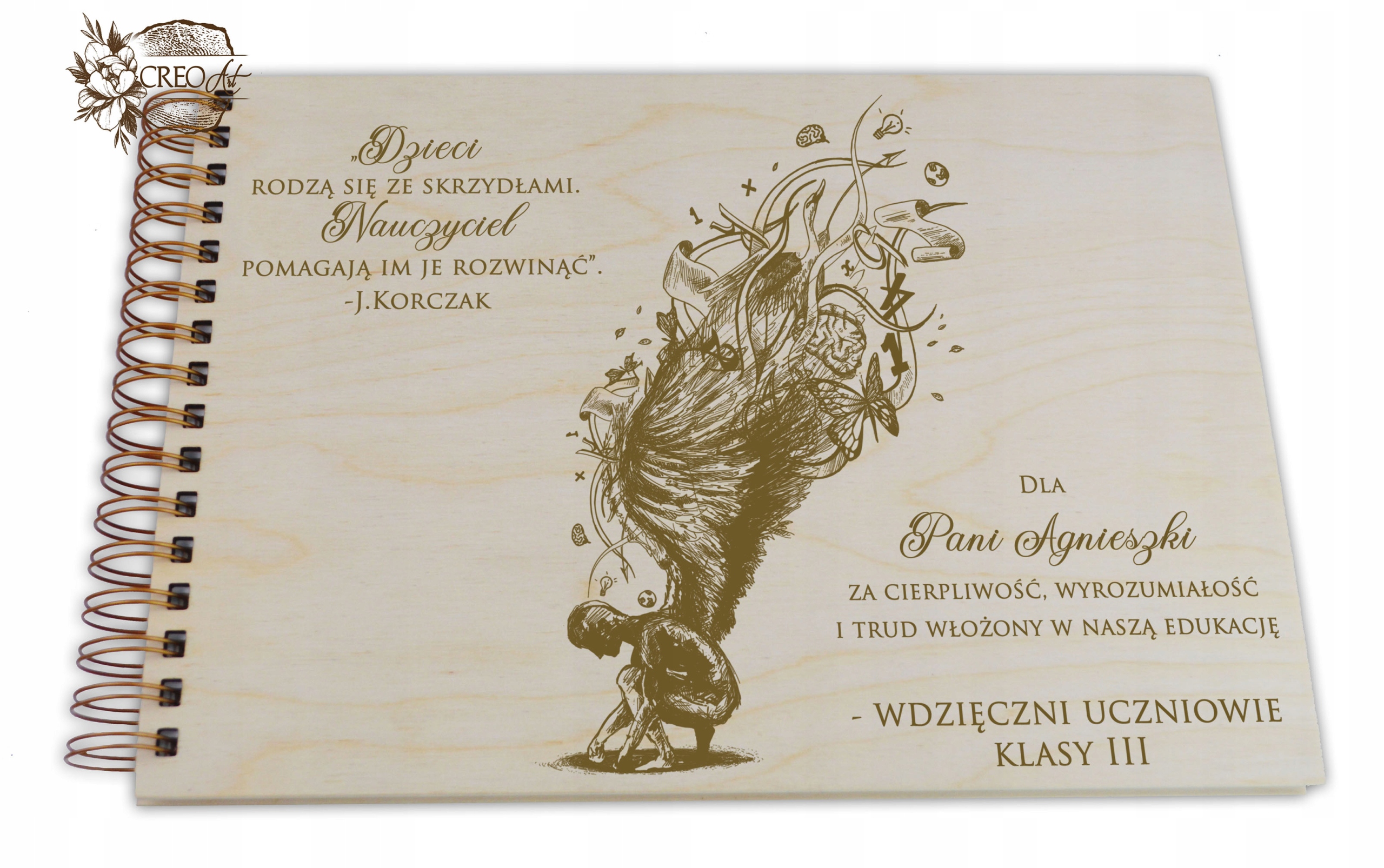 

Album drewniany z grawerem na Dzień Nauczyciela