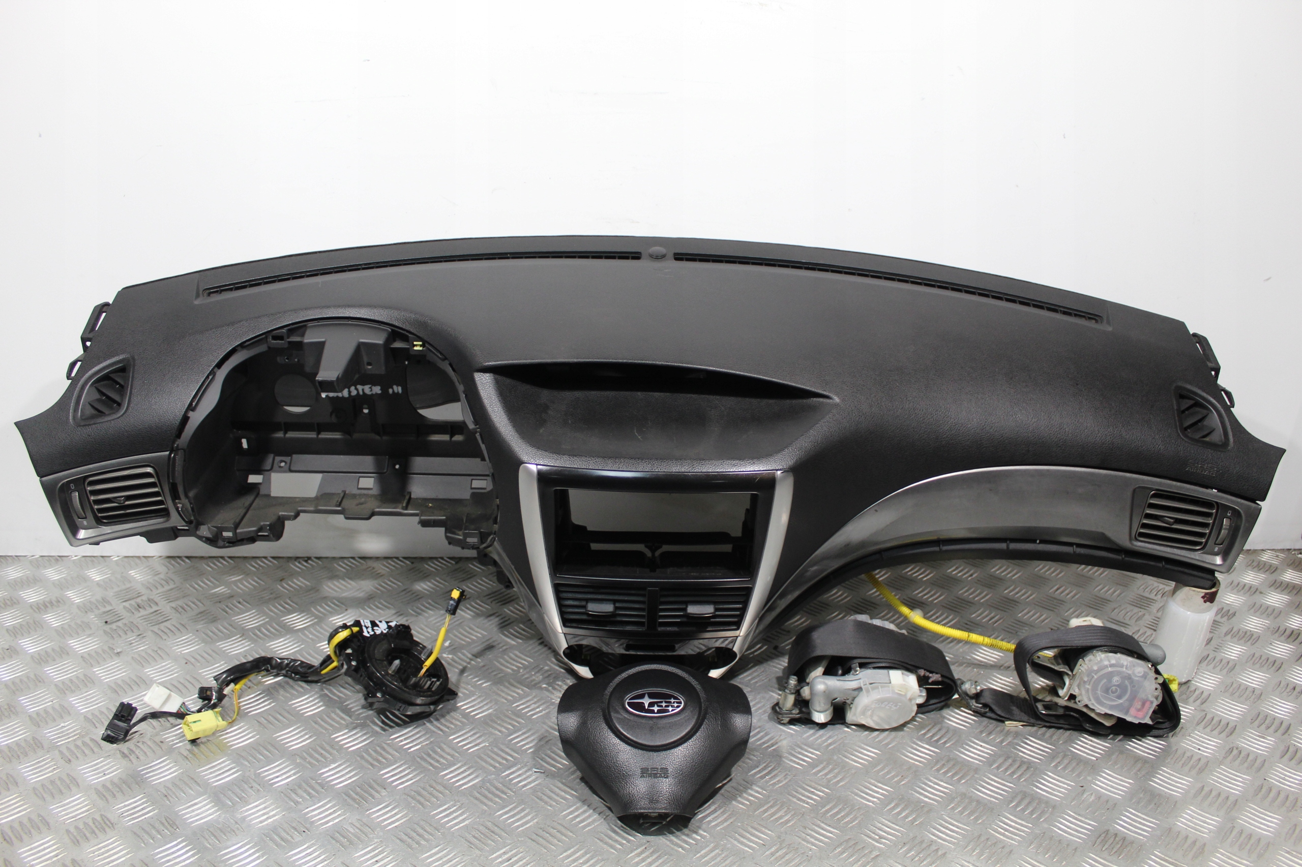 dashboard console airbag SUBARU FORESTER III 3