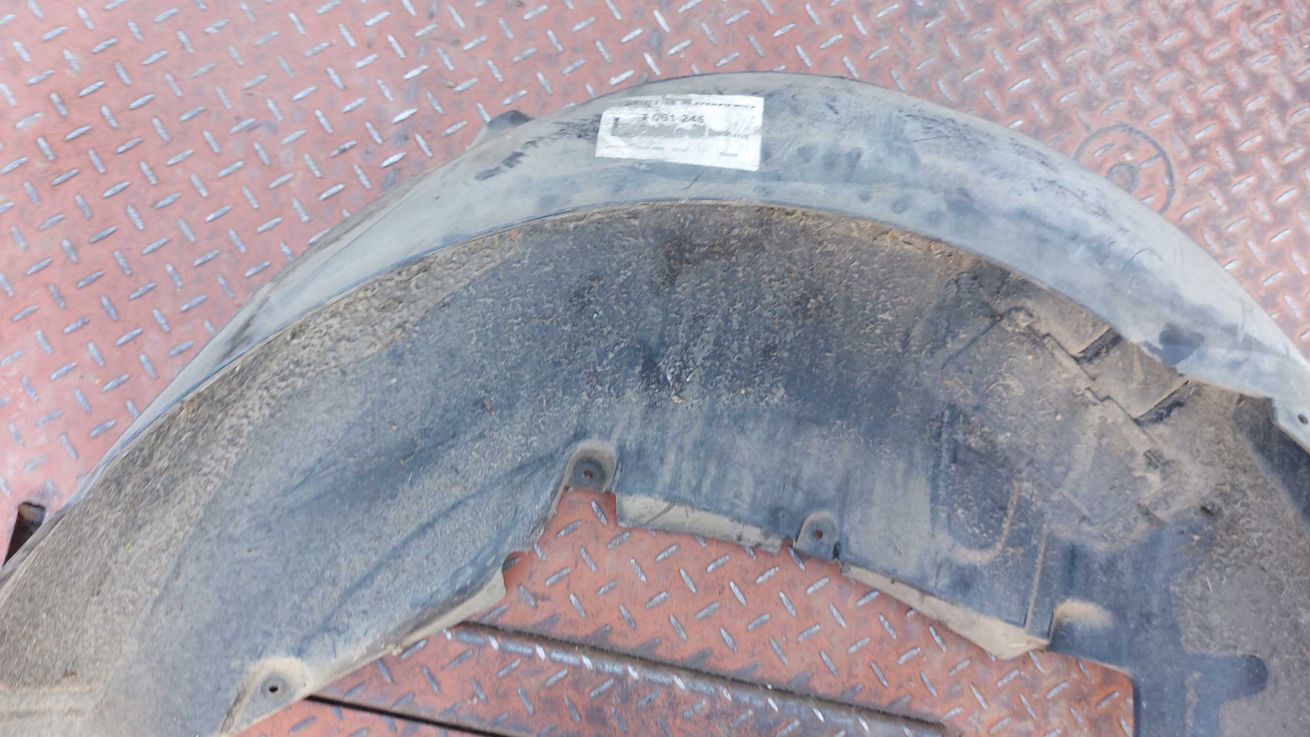 mudguard left left rear part rear. BMW 5 E61 04