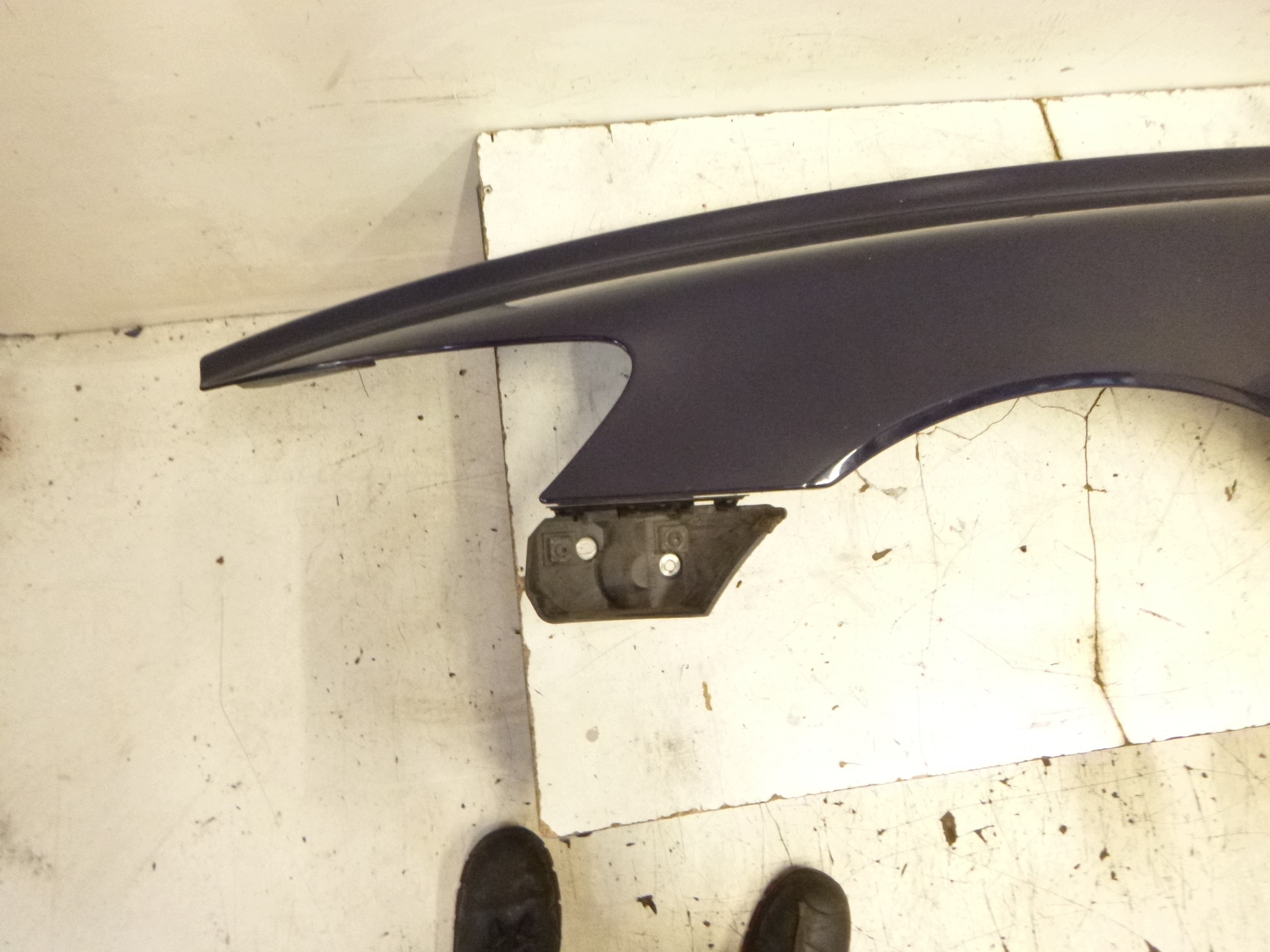 fender front left Volvo V50 S40 II 2004-2007 graphitic support