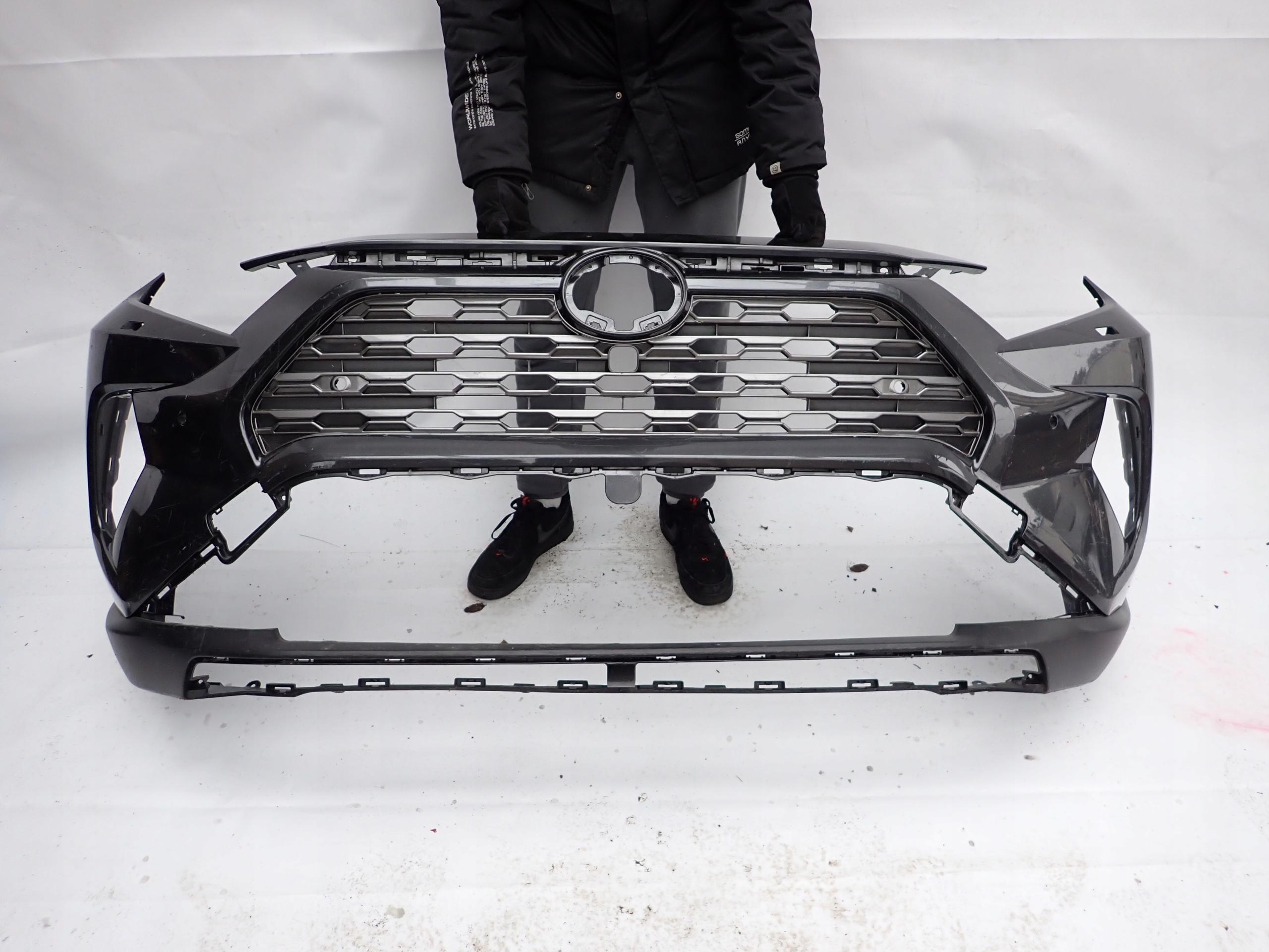 TOYOTA RAV4 V 19- bumper front front PDC SPR