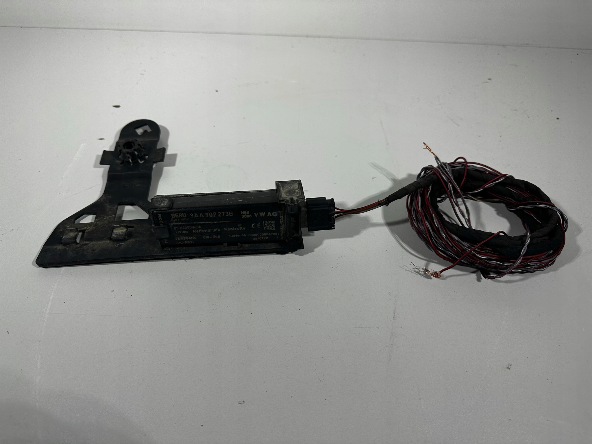 1K0907659 - PASSAT B7 CC TPMS модуль 3aa907273b + Джгут проводів