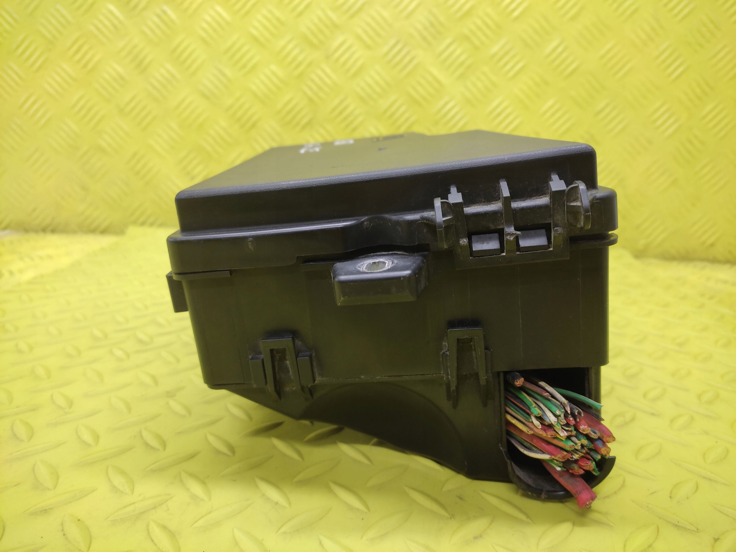 VOLVO V50 2.5 Module fusibles 518818000