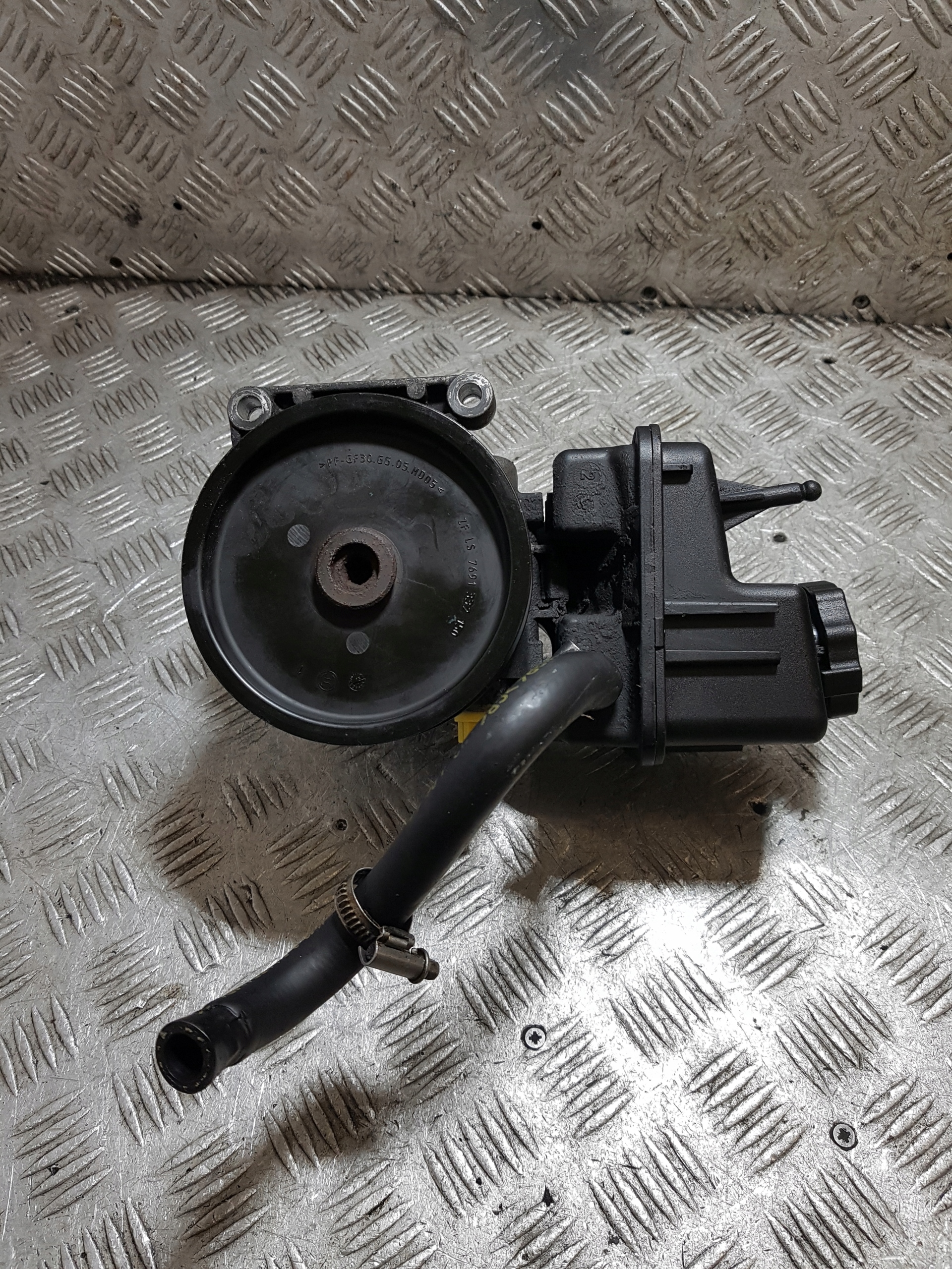servo pump MERCEDES-BENZ SPRINTER 906 2.2 CDI A0064661701 7693900511