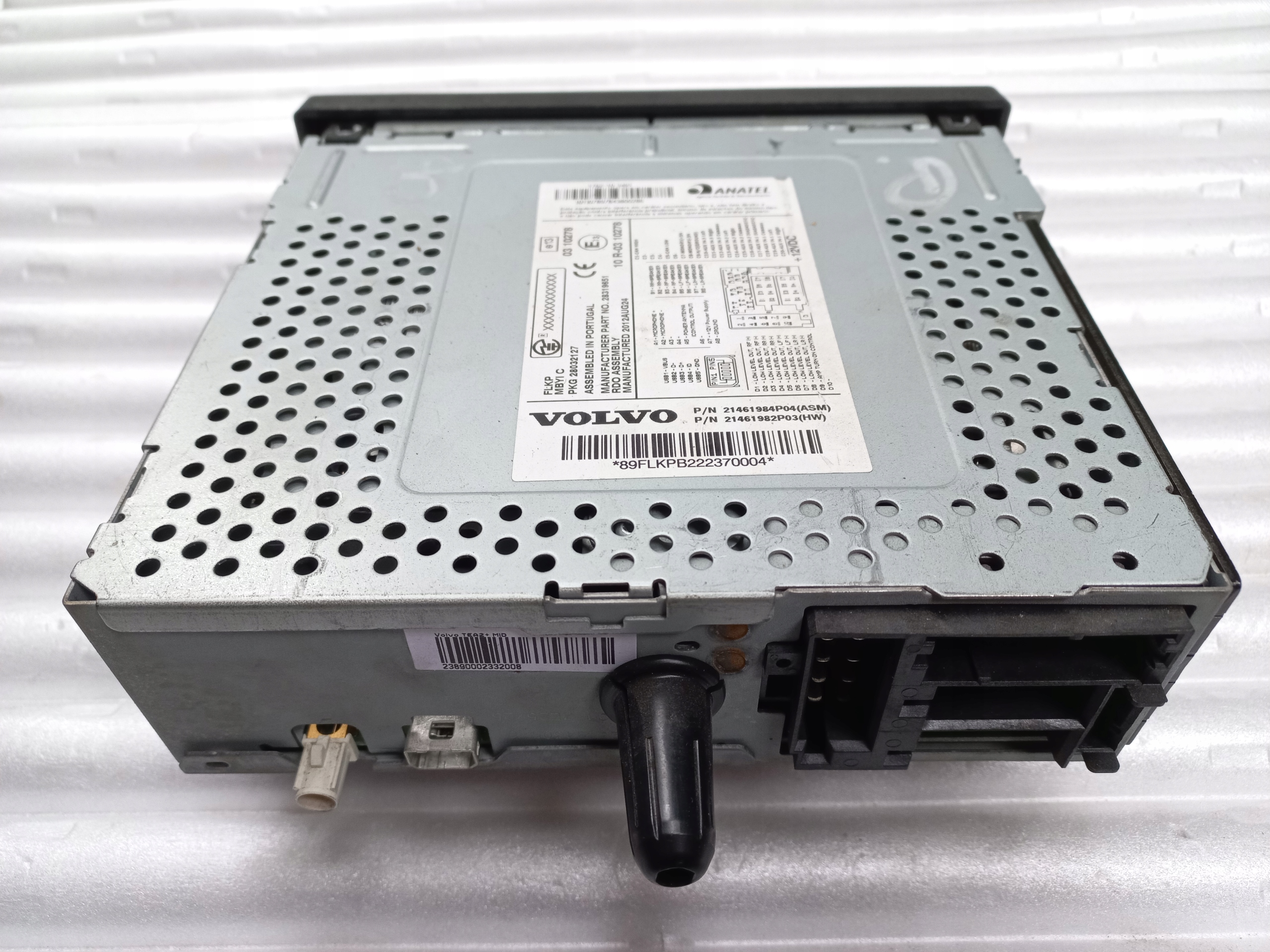 CZYTNIK PŁYT CD ZMIENIARKA CD RADIO VOLVO FH 4 FM Producent części Volvo OE