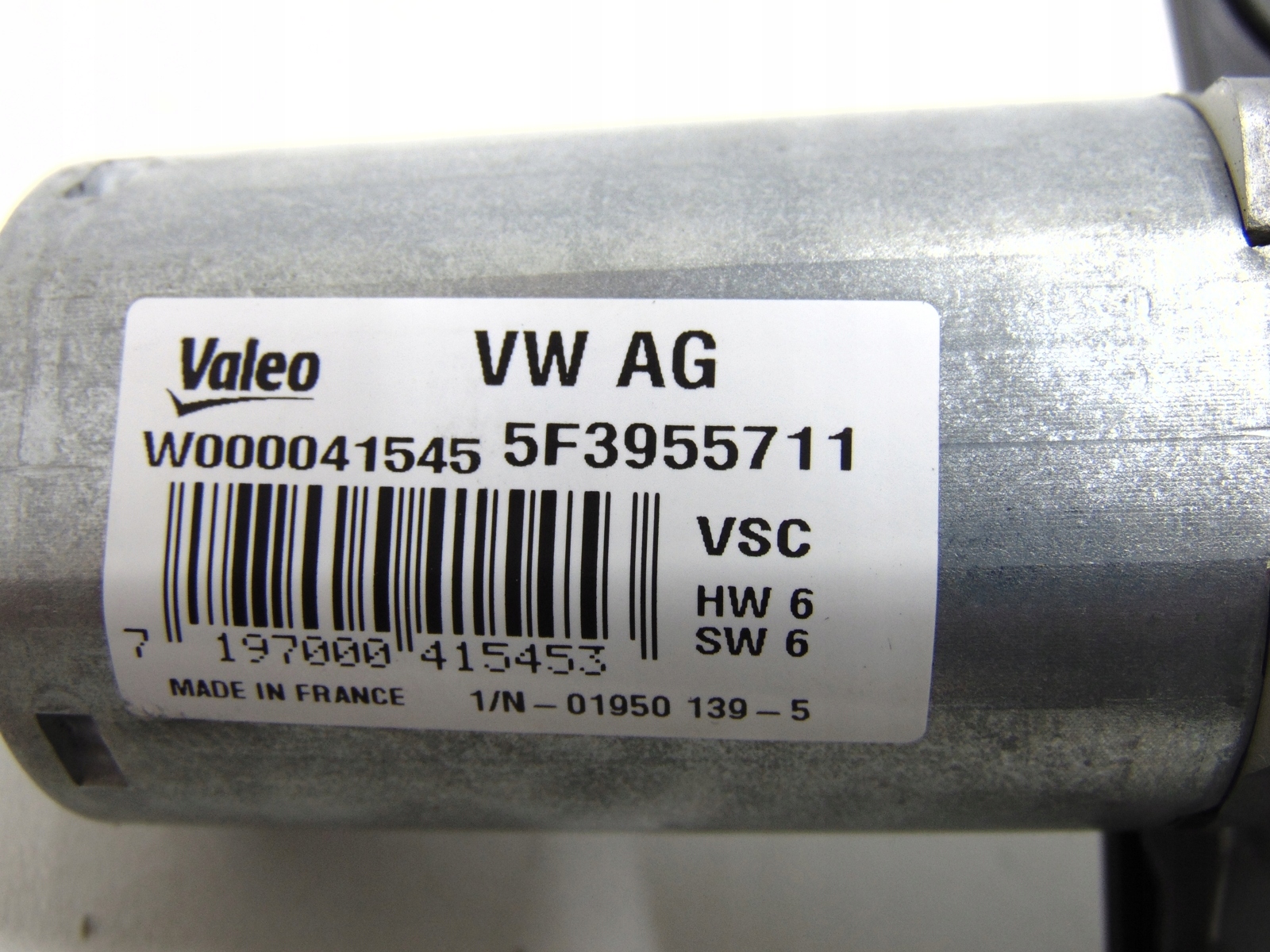 SILNICZEK WYCIERACZKI TYŁ 5F3955711 SEAT LEON III Producent części SEAT OE