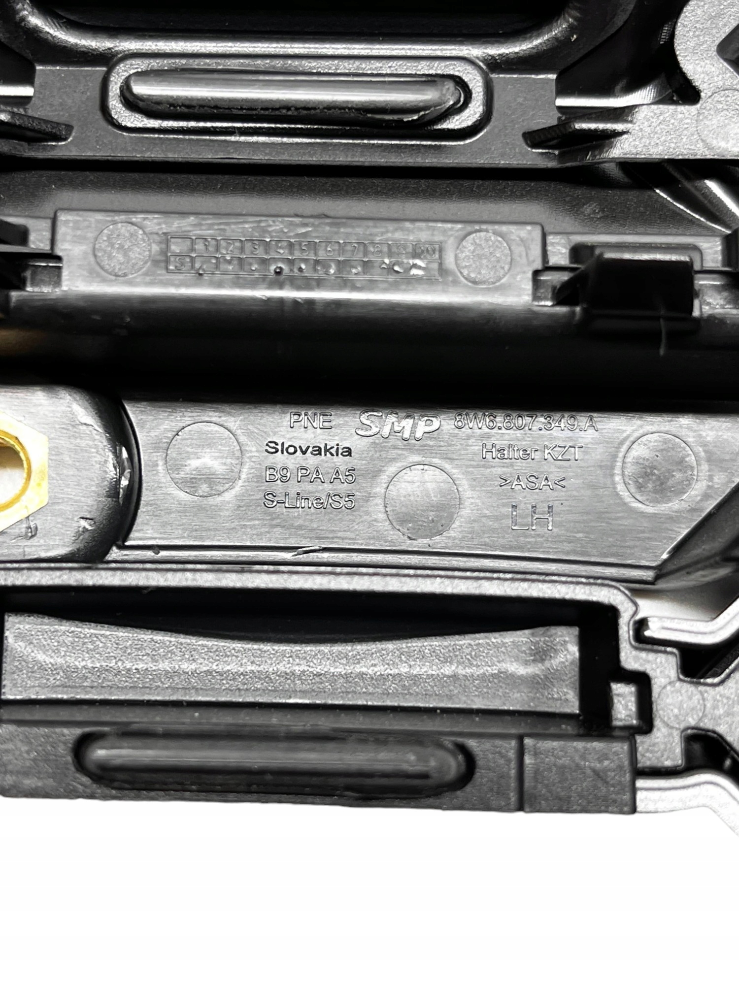 AUDI A5 S5 GRILL ATRAPA MASKOWNICA 8W6853651 8W6807349A Wersja Europejska