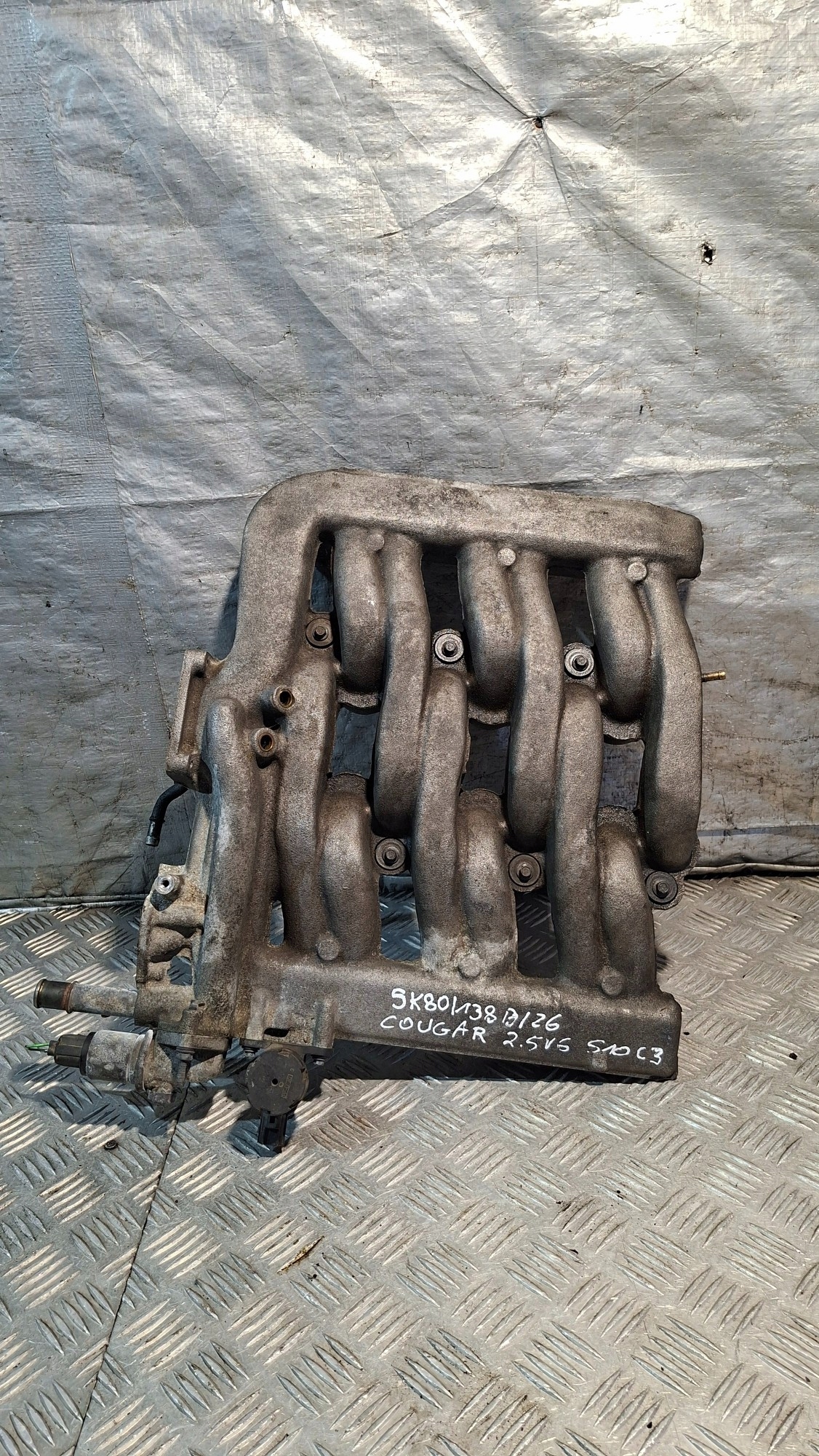 intake manifold FORD COUGAR 2.5 V6