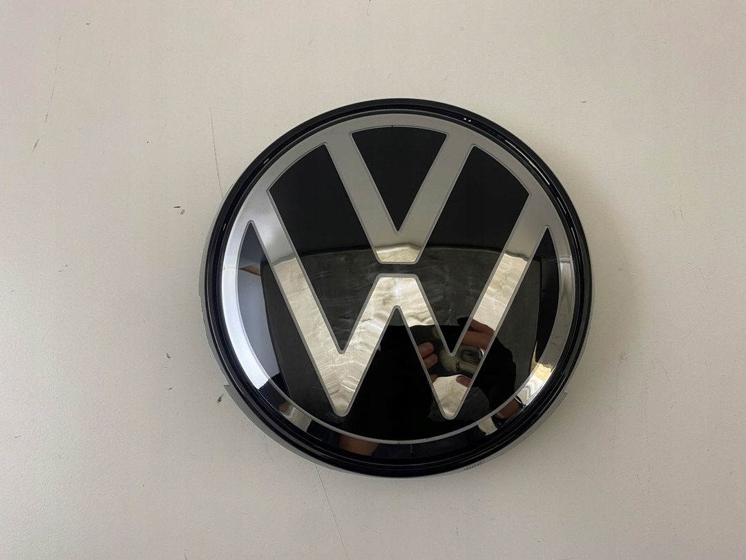 VW 30C EMBLEMAT ATRAPY PRZÓD ZNACZEK GRILL PODŚWIETLANY 30C853600A