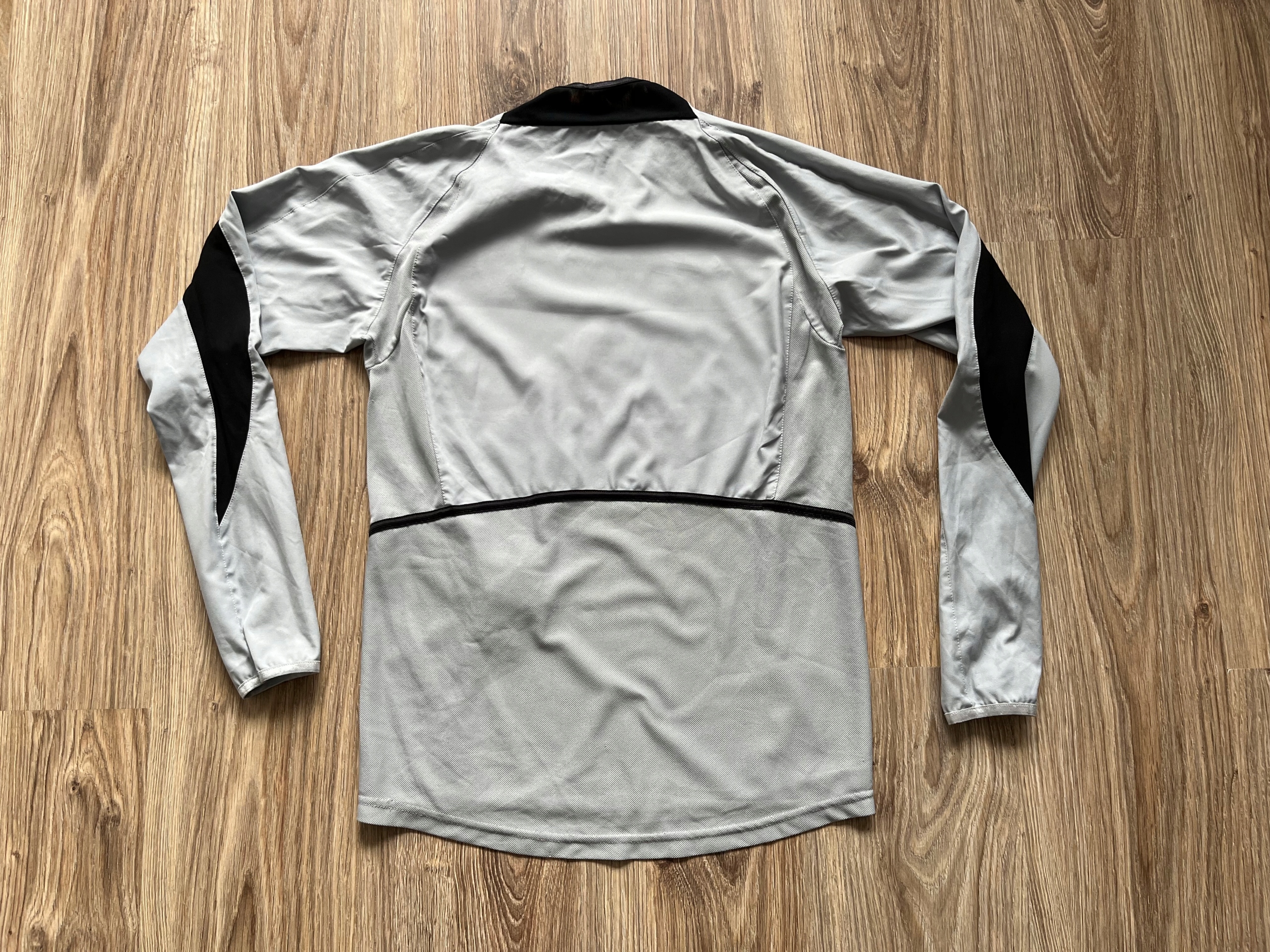 Bluza młodzieżowa NIKE MANCHESTER UNITED, rozm.164 Kolor szary