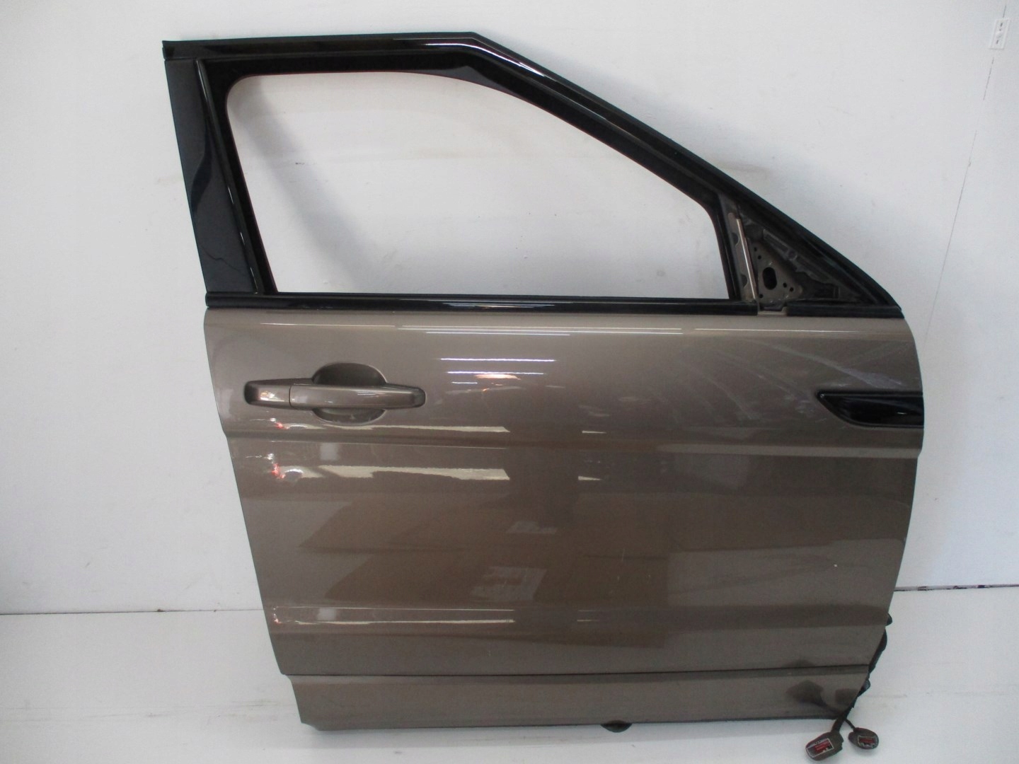 Drzwi PRAWE przednie RANGE ROVER EVOQUE 16r