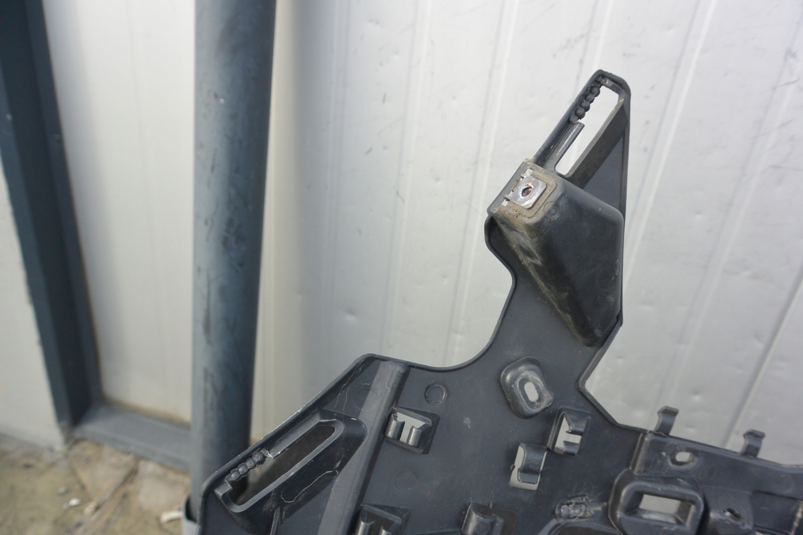 CITROEN C4 PICASSO II support holder right of a bumper front AA36190463