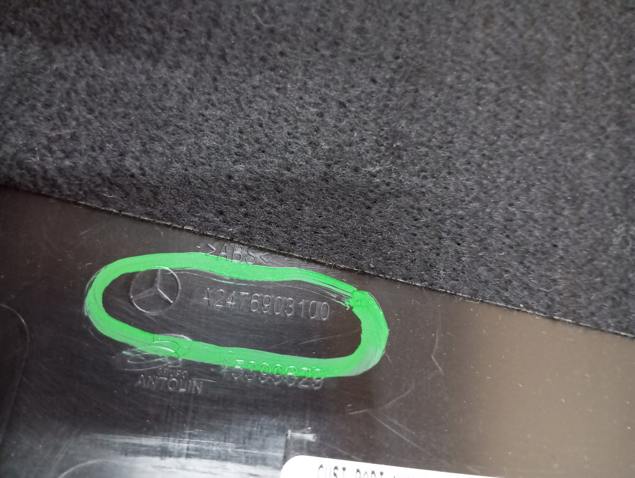 Blende Abdeckung SLUPKA MERCEDES GLB A2476903100 A2476903200