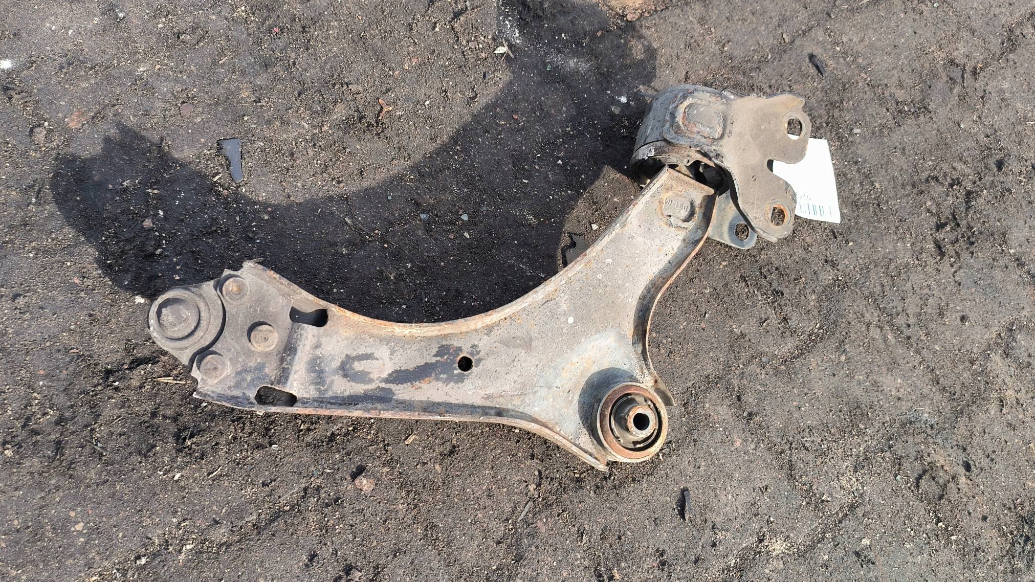 arm front left VOLVO V60 and