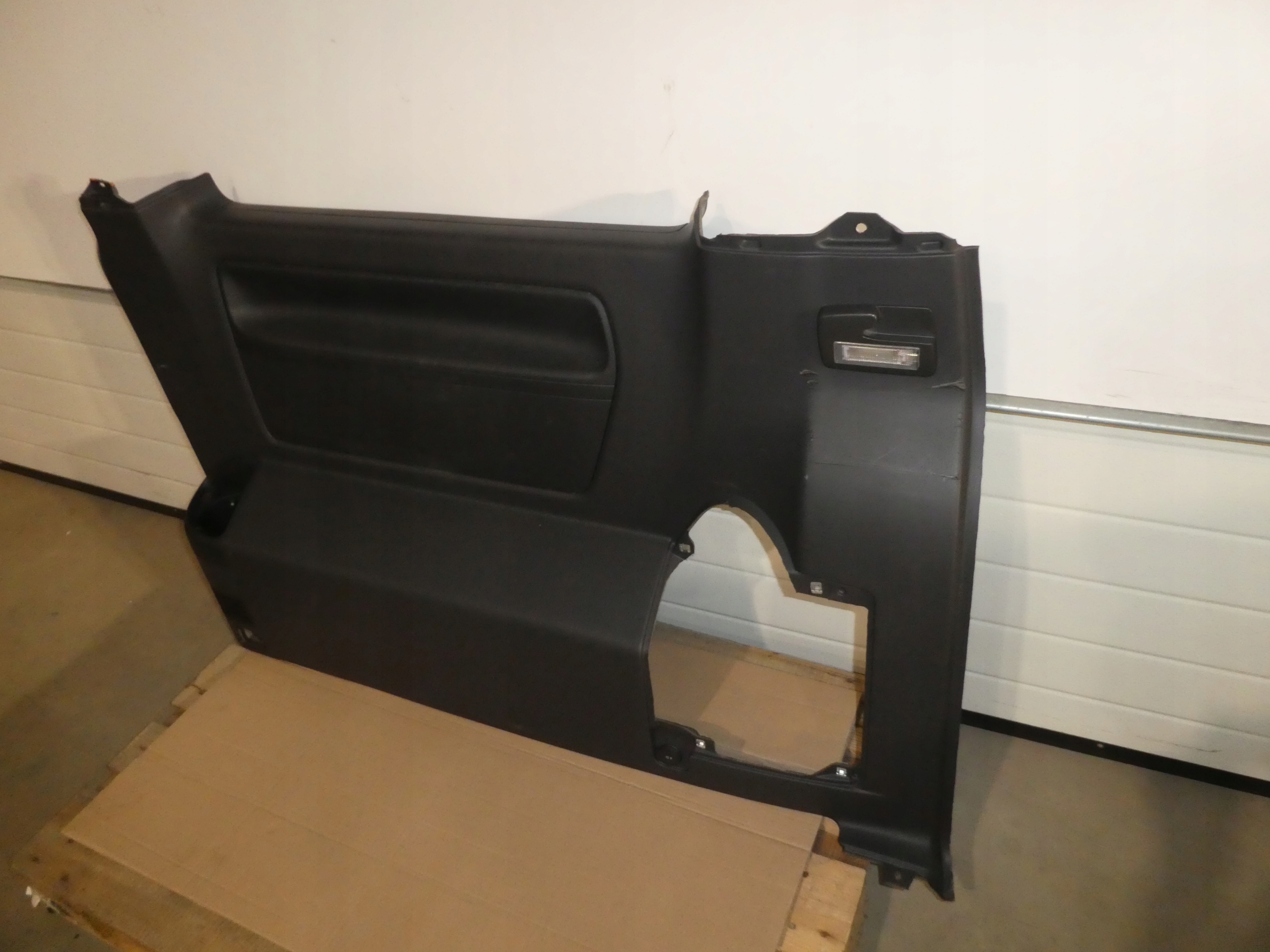 VW T6 CALIFORNIA upholstery side rear part right 7E5686716