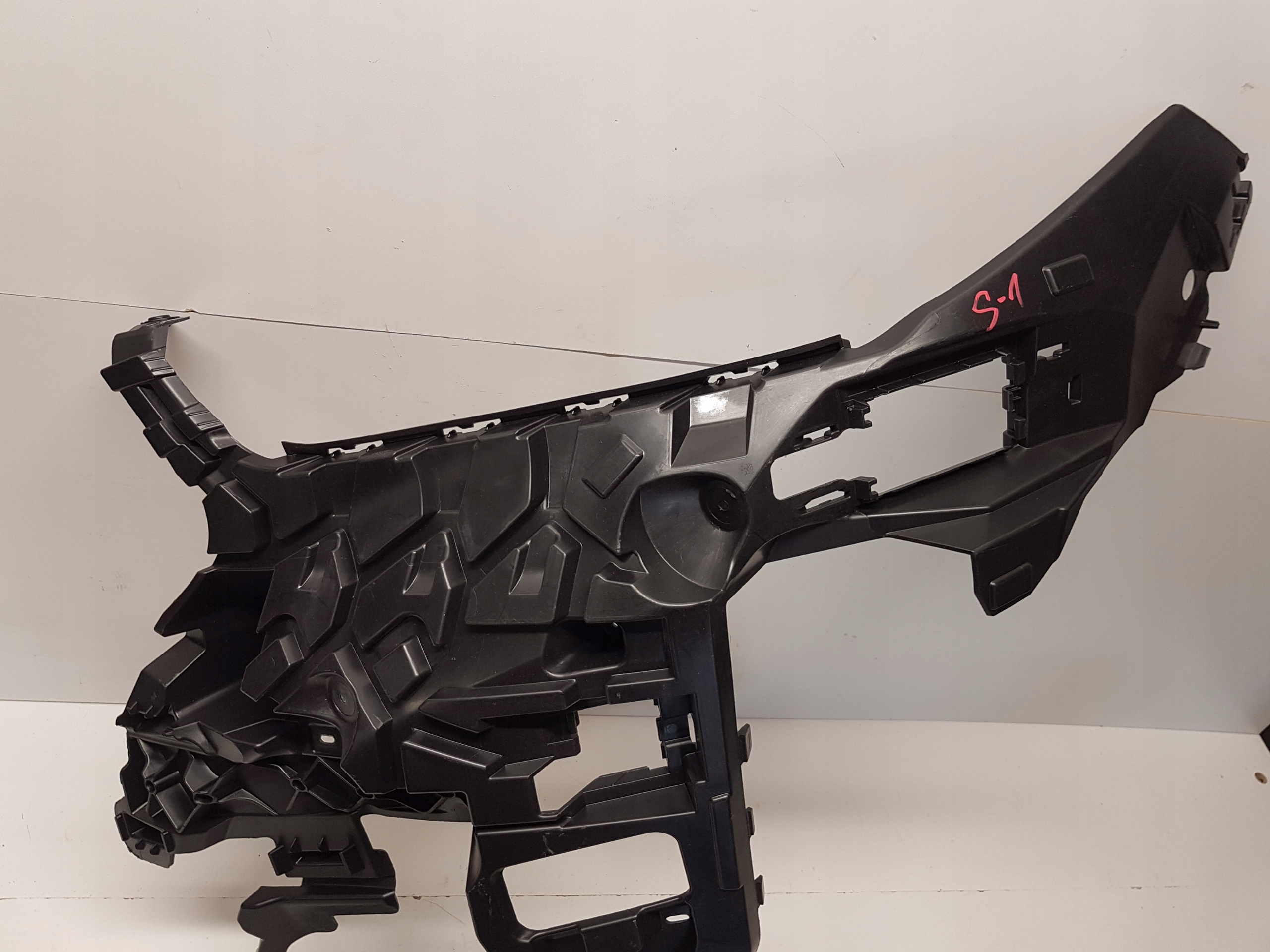 bumper bracket left front BMW X6 G06 LCI m-packet 8085665