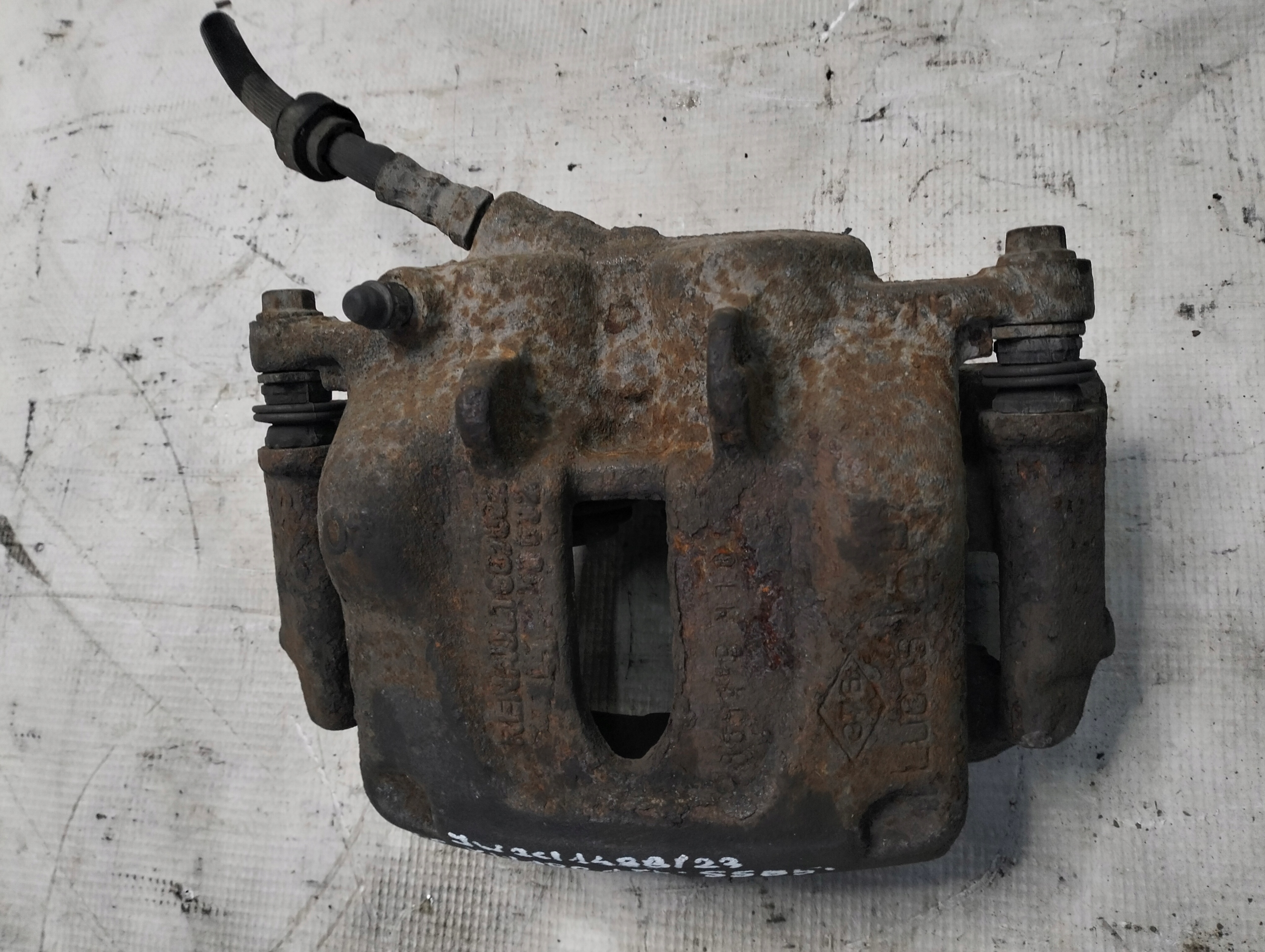 OPEL VIVARO A LIFT 2.5CDTI 2011r caliper brake right front front