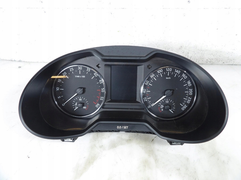 Skoda Octavia III 16r dials dials europa