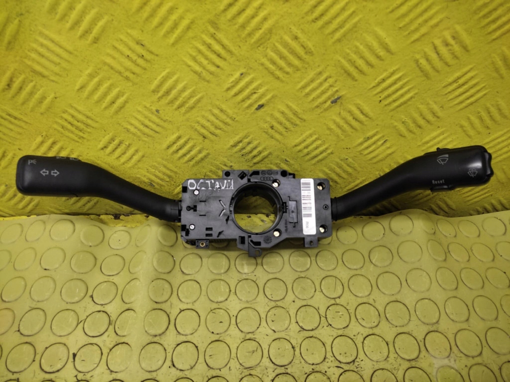 SKODA OCTAVIA Commodo essuie glace 4B0953503G