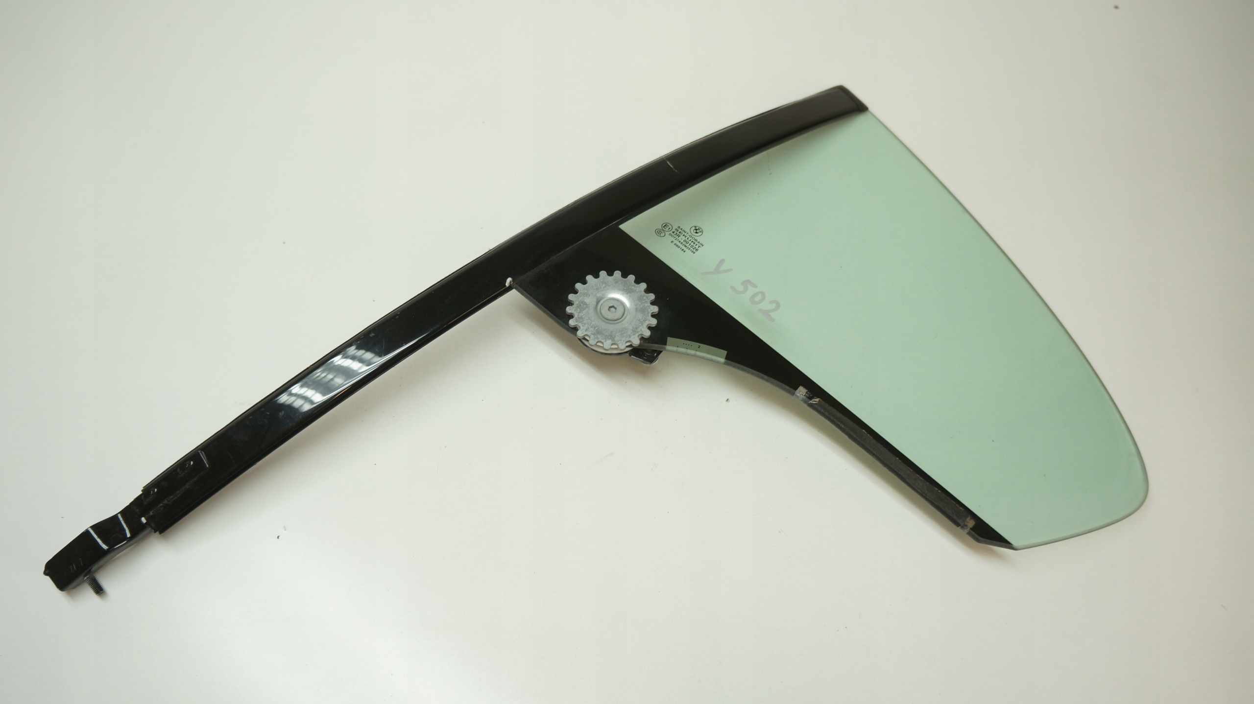 BMW F06 M6 AS2 стекло двери зд л