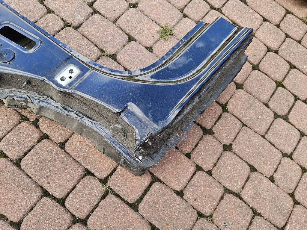 quarter front front left threshold pillar side Opel Mokka B