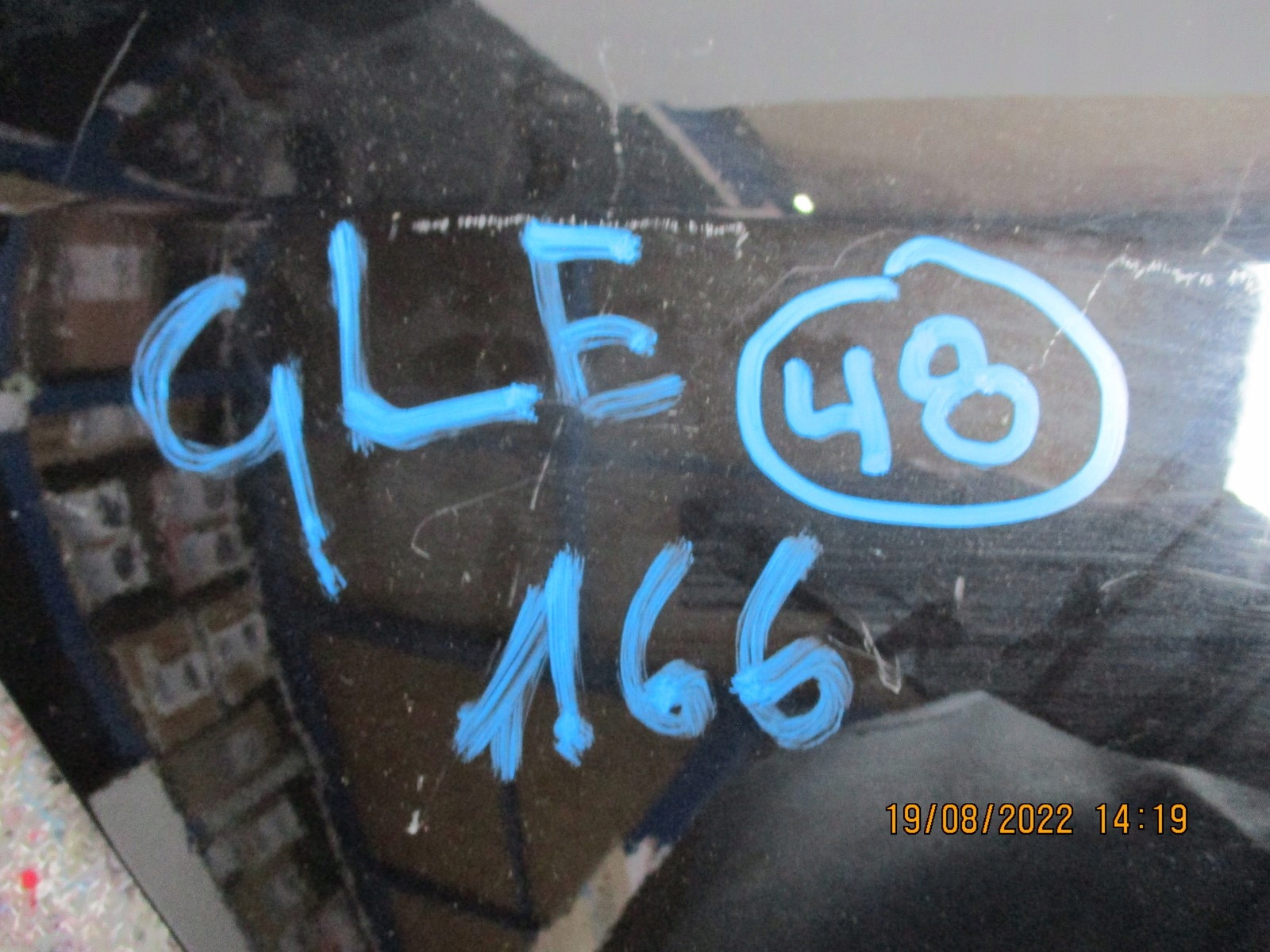fender left Mercedes GLE A166